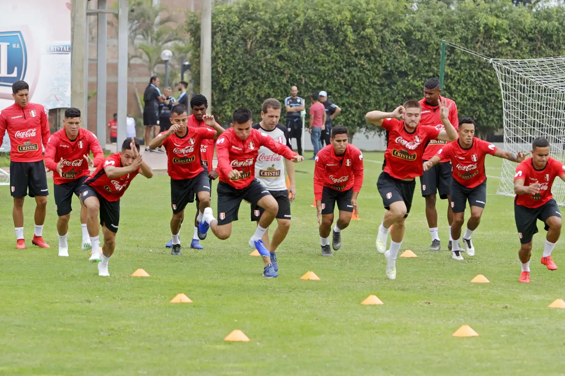 La Selección Peruana de Fútbol Sub 23 inició sus entrenamientos para afrontar los Juegos Panamericanos Lima 2019 bajo la dirección técnica de Nolberto Solano.
Foto: Lima 2019