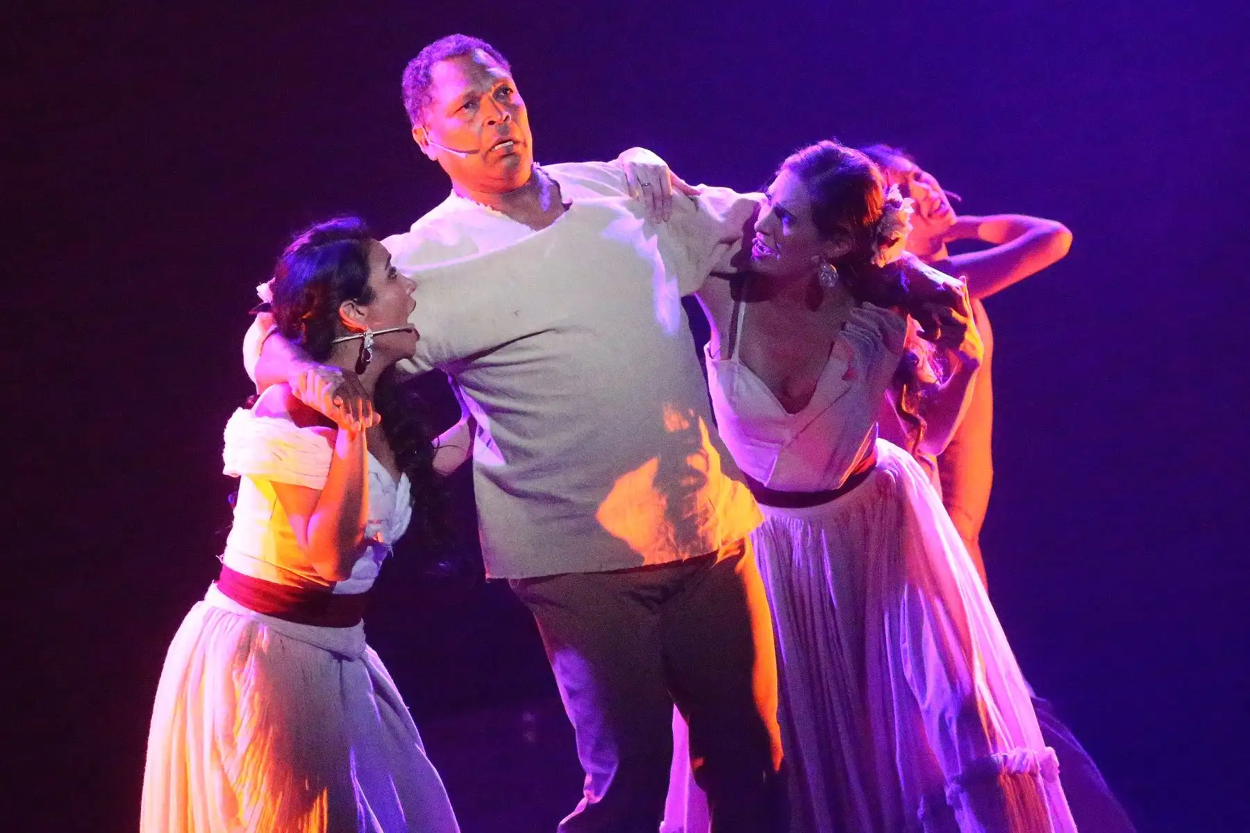 Se estrena  obra teatral musical "Todos Vuelven"  en el Teatro Municipal.
Foto:ANDINA/Héctor Vinces.