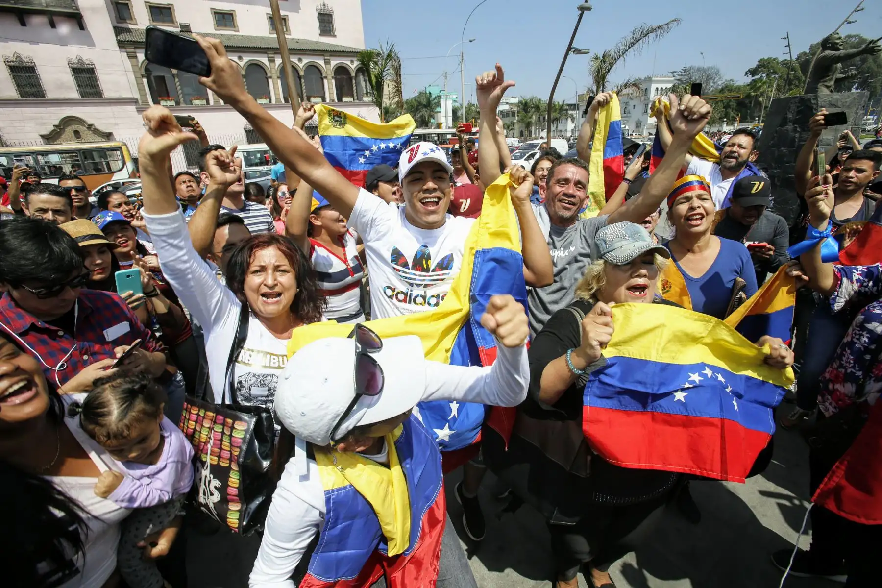 Venezolanos en Lima marchan y respaldan al presidente interino Juan Guaidó. Foto: ANDINA/Nathalie Sayago