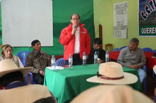 Ministro Francisco Ísmodes en Espinar.