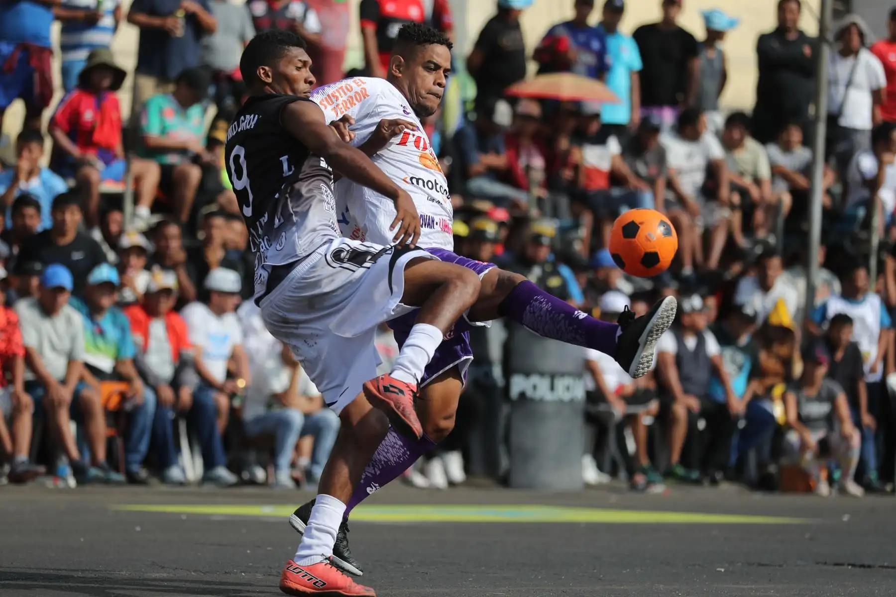 69 edición del Mundialito El Porvenir

Foto: ANDINA/Juan Carlos Guzmán Negrini.