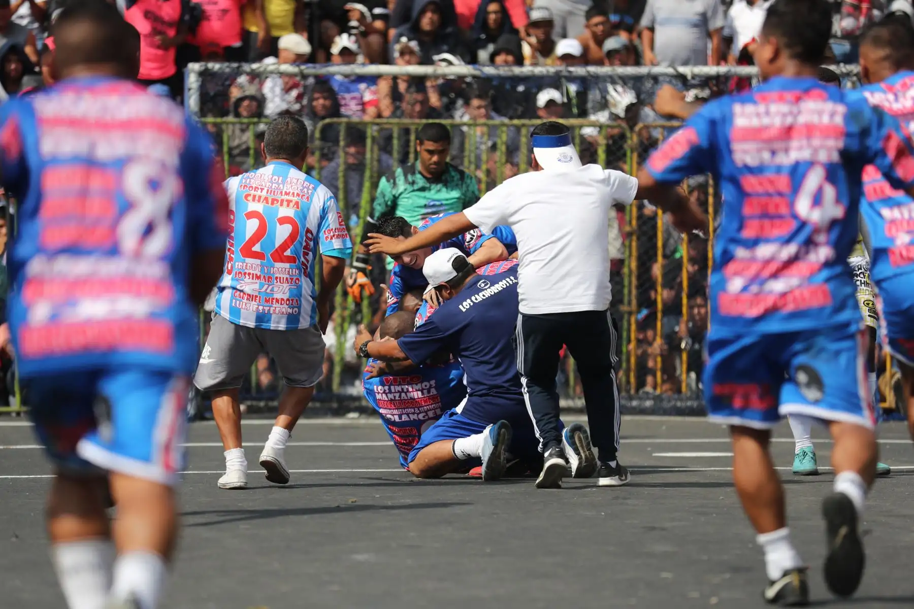 69 edición del Mundialito El Porvenir

Foto: ANDINA/Juan Carlos Guzmán Negrini.