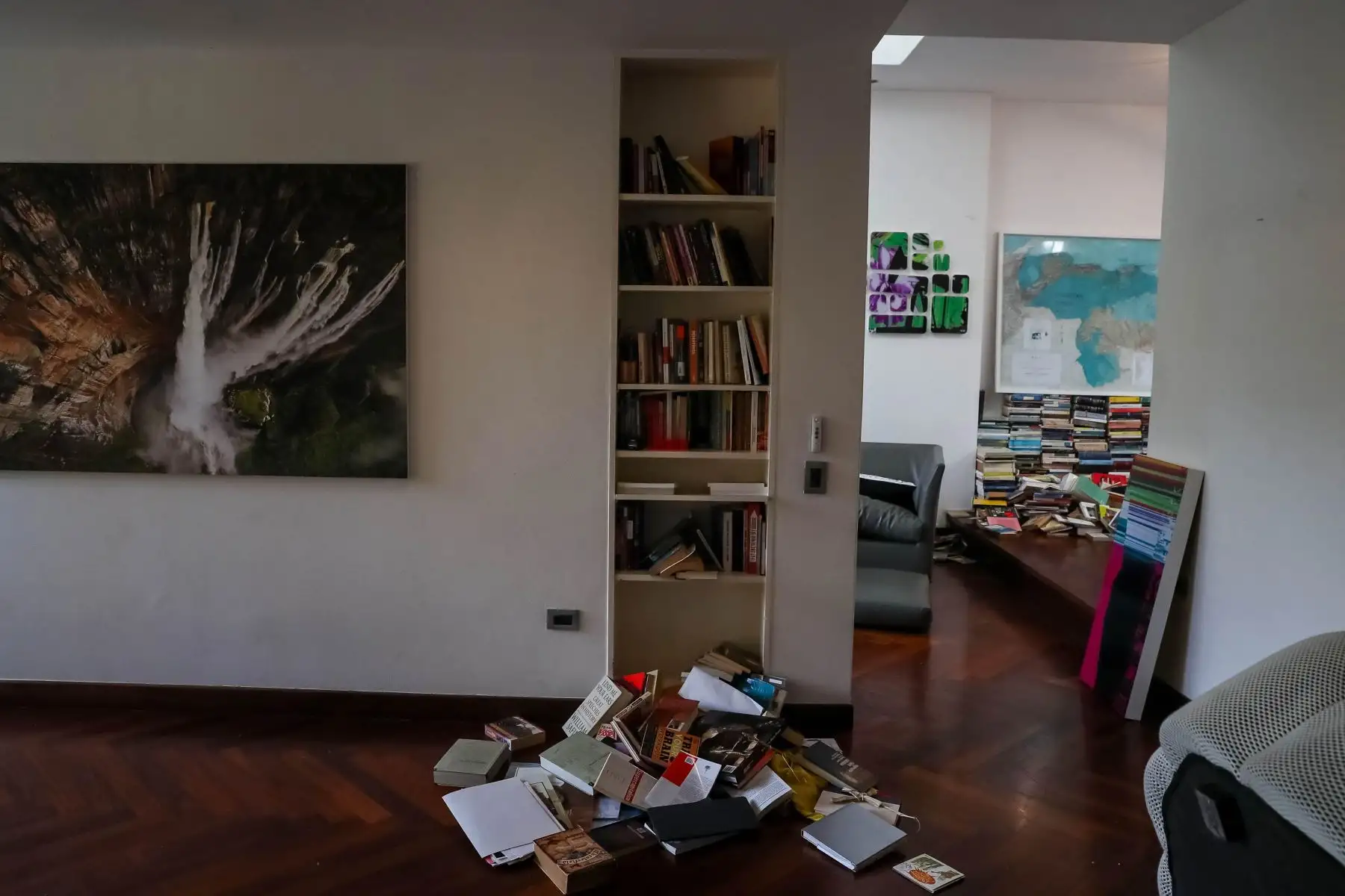 Allanan y roban la casa de Leopoldo López en Caracas. Foto: EFE