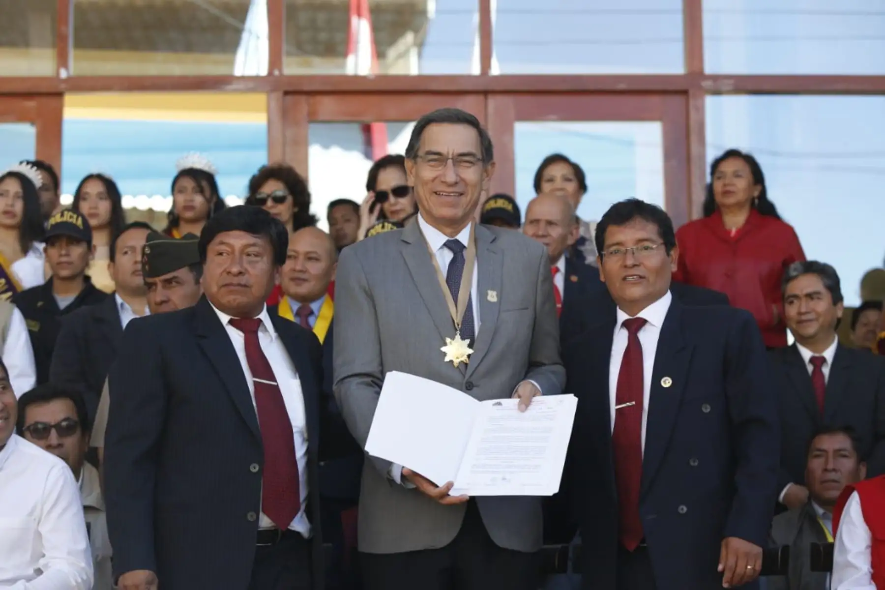 Jefe de Estado asiste a la celebración del 150 aniversario del colegio emblemático 2 de Mayo de Caraz (Áncash). Foto: ANDINA/Prensa Presidencia