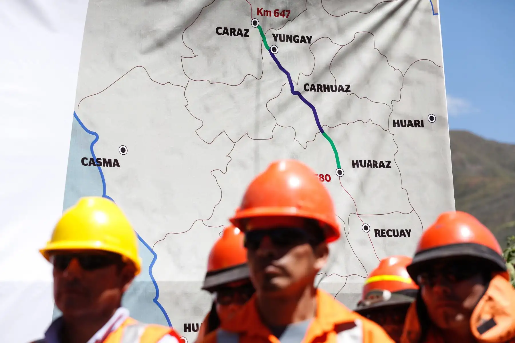 Presidente Vizcarra realiza inspección de las obras de rehabilitación de la carretera Huaraz - Caraz. Foto: ANDINA/ Prensa Presidencia
