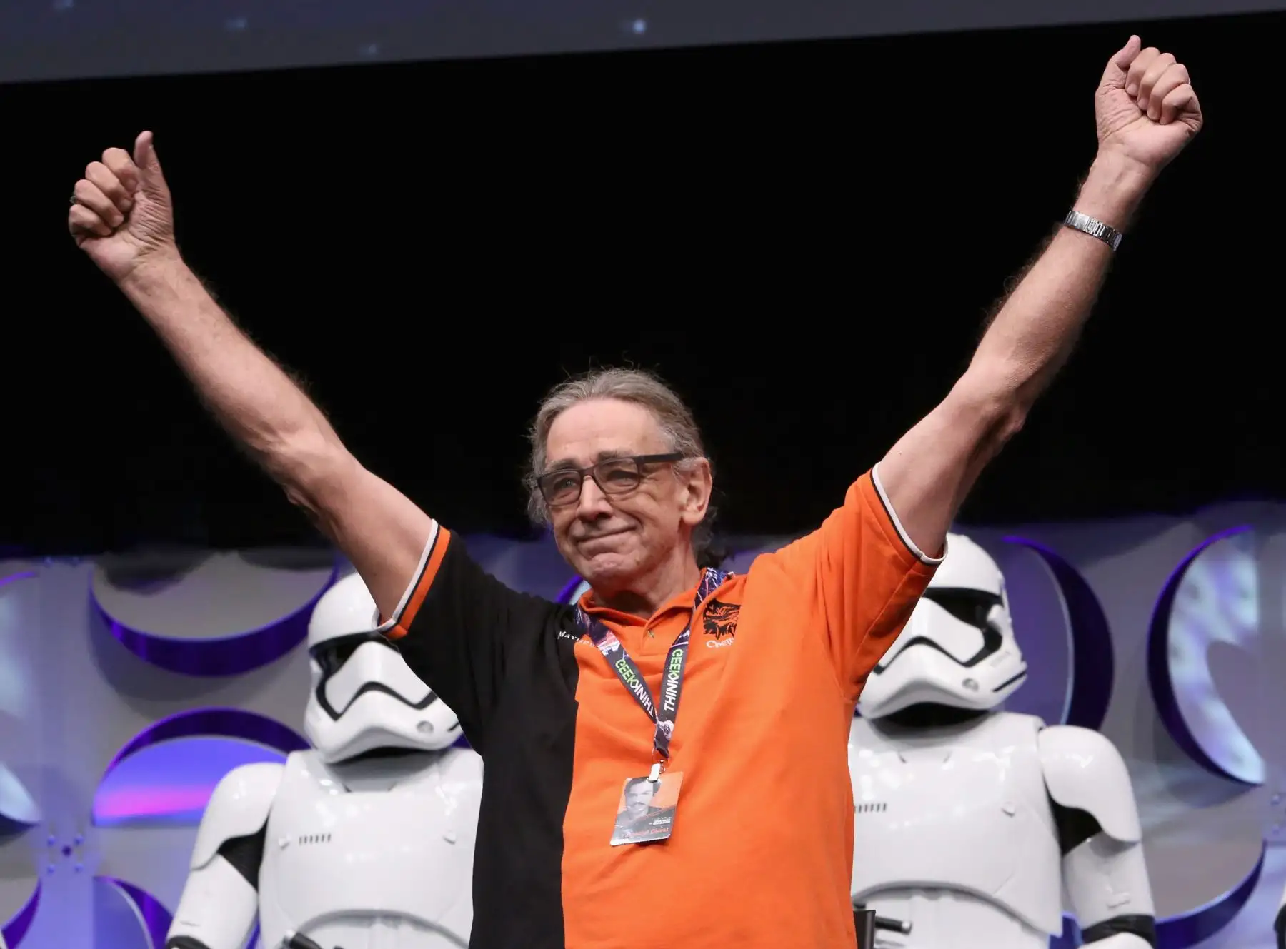 El actor Peter Mayhew habla en el escenario durante la celebración de Star Wars 2015 el 16 de abril de 2015 en Anaheim, California.Foto:AFP