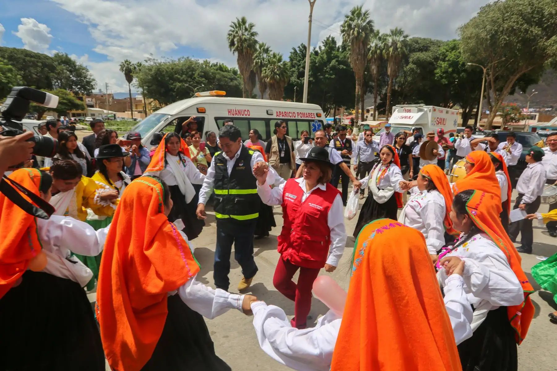 La ministra de Salud, Zulema Tomás Gonzáles,inauguró  la implementación del Programa Regional de Salud Familiar y Comunitaria en la región Huánuco, el cual permitirá mejorar el acceso a 2,500 familias a los servicios de Atención Primaria de la Salud desde sus hogares.Foto: ANDINA/Minsa