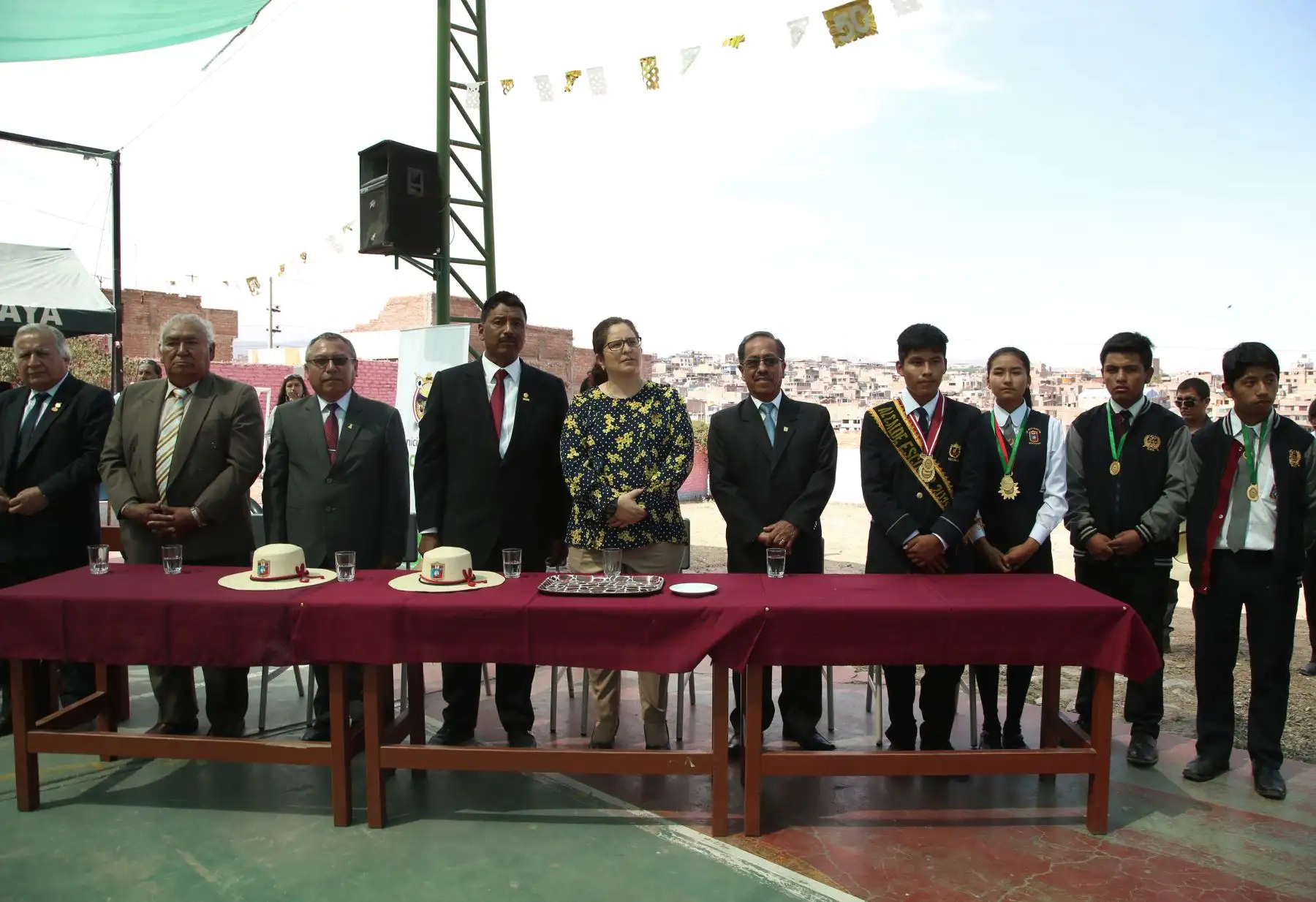La Ministra del Ambiente, Lucía Ruíz, visitó a los estudiantes del colegio San Martín de Socabaya y los de la UNSA.
Foto: ANDINA/Minam