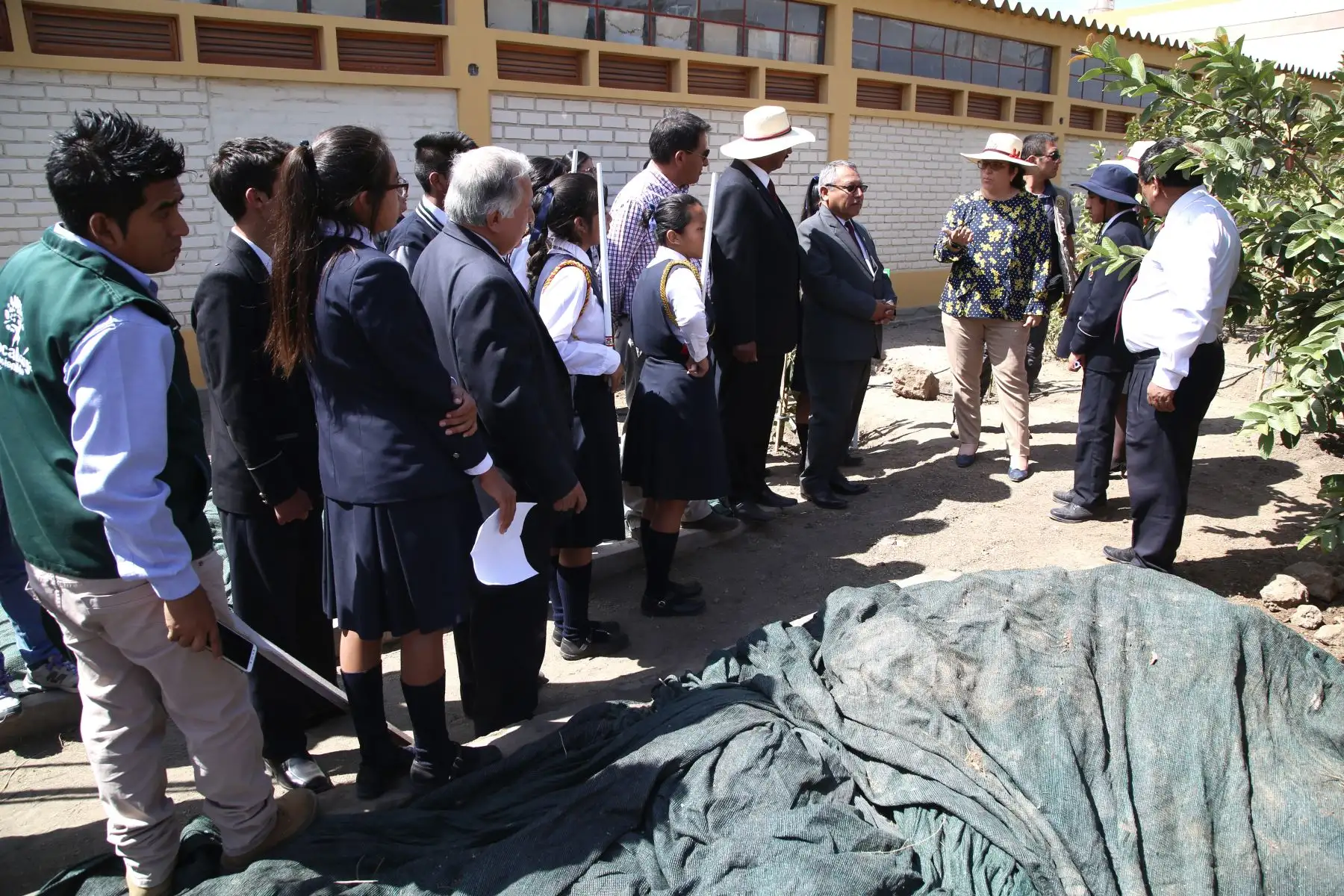 La Ministra del Ambiente, Lucía Ruíz, visitó a los estudiantes del colegio San Martín de Socabaya y los de la UNSA.
Foto: ANDINA/Minam