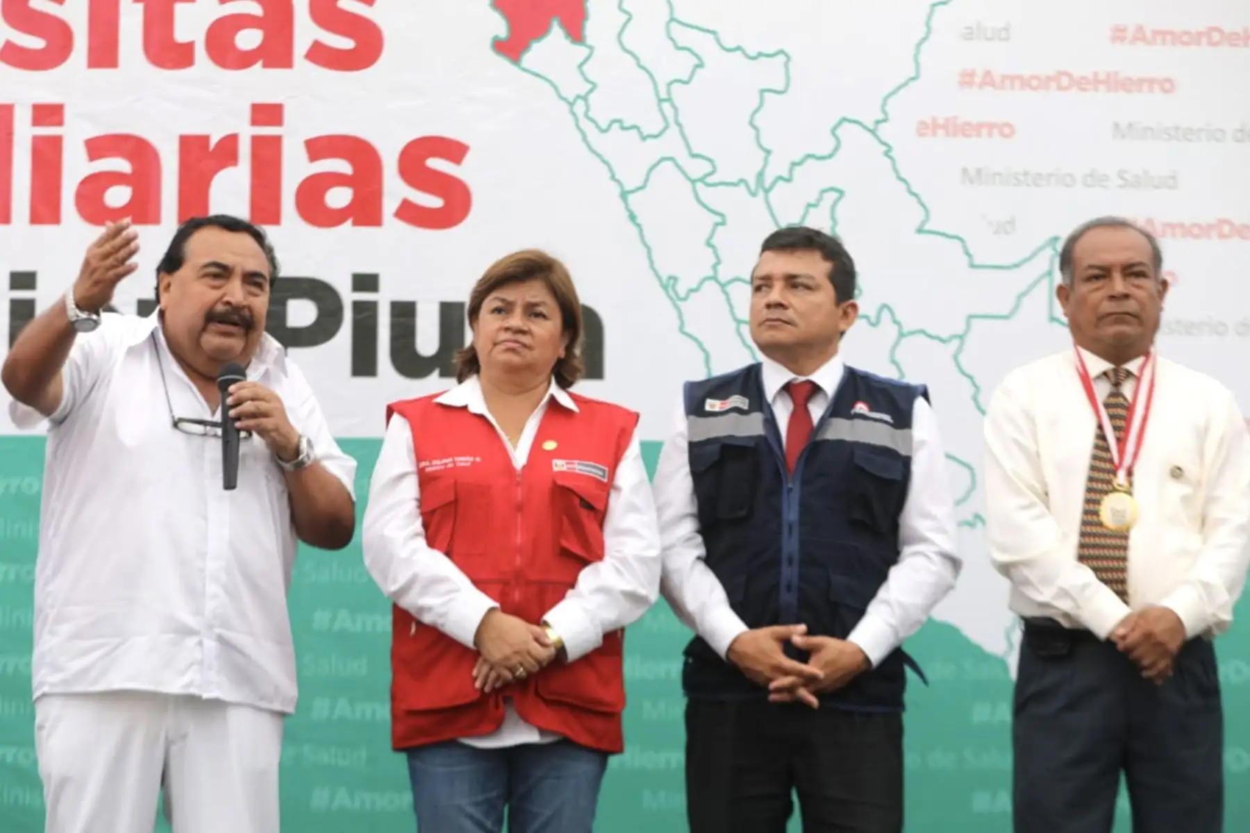 Lanzamiento de las visitas domiciliarias para prevenir y controlar la anemia en Catacaos, Piura, a cargo de la ministra de Salud, Zulema Tomás; el alcalde de Piura, Juan José Díaz; el alcalde de Catacaos, José Luis Muñoz, entre otras autoridades.