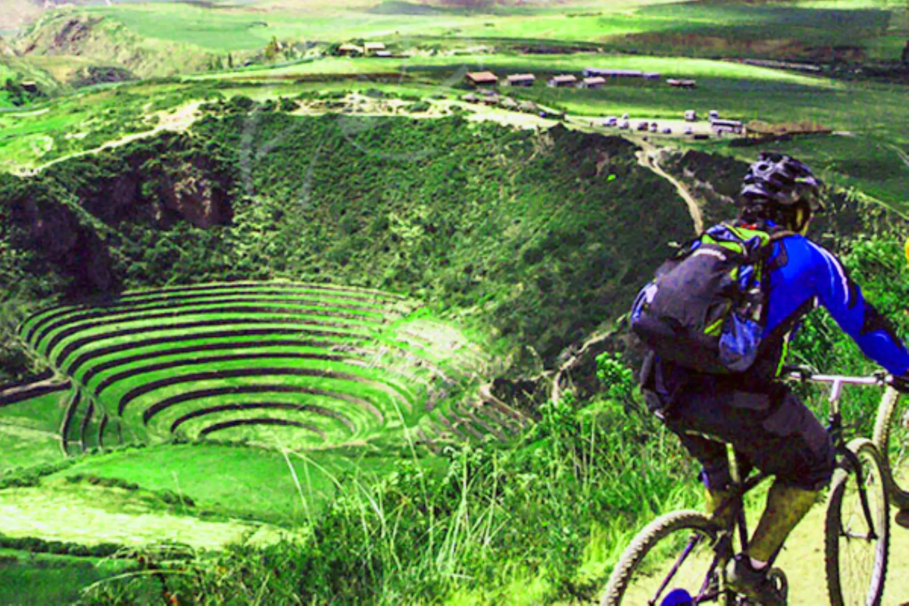El Qhapaq Ñan o Camino Inca, en cuyo trayecto se encuentran los andenes concéntricos de Moray, es uno de los destinos preferidos por los turistas de aventura que visitan el Perú.  INTERNET/Medios
