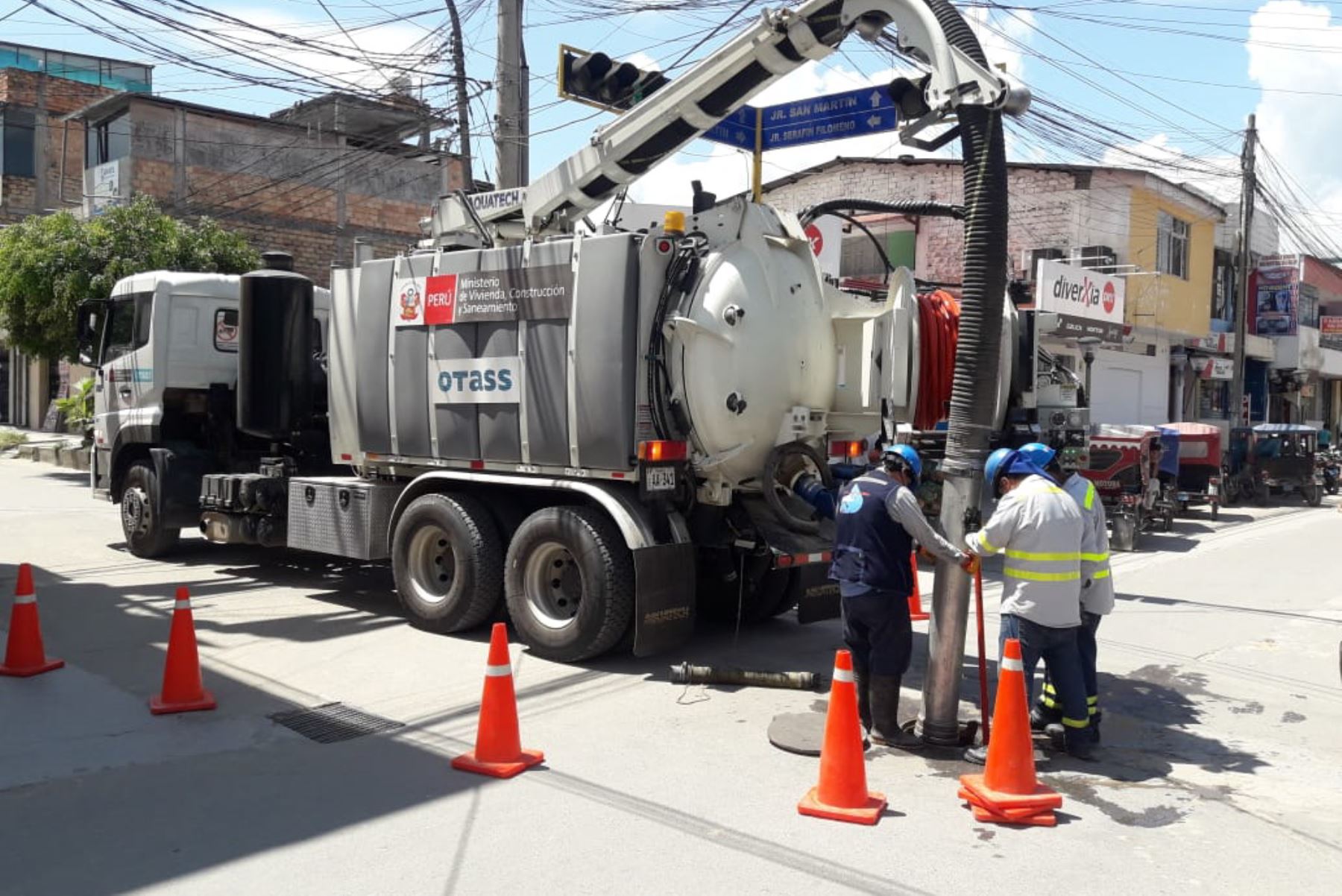 "Operación alcantarillado" culminó con éxito la descolmatación de redes de desagüe en 55 ciudades del país. Foto: ANDINA/Difusión