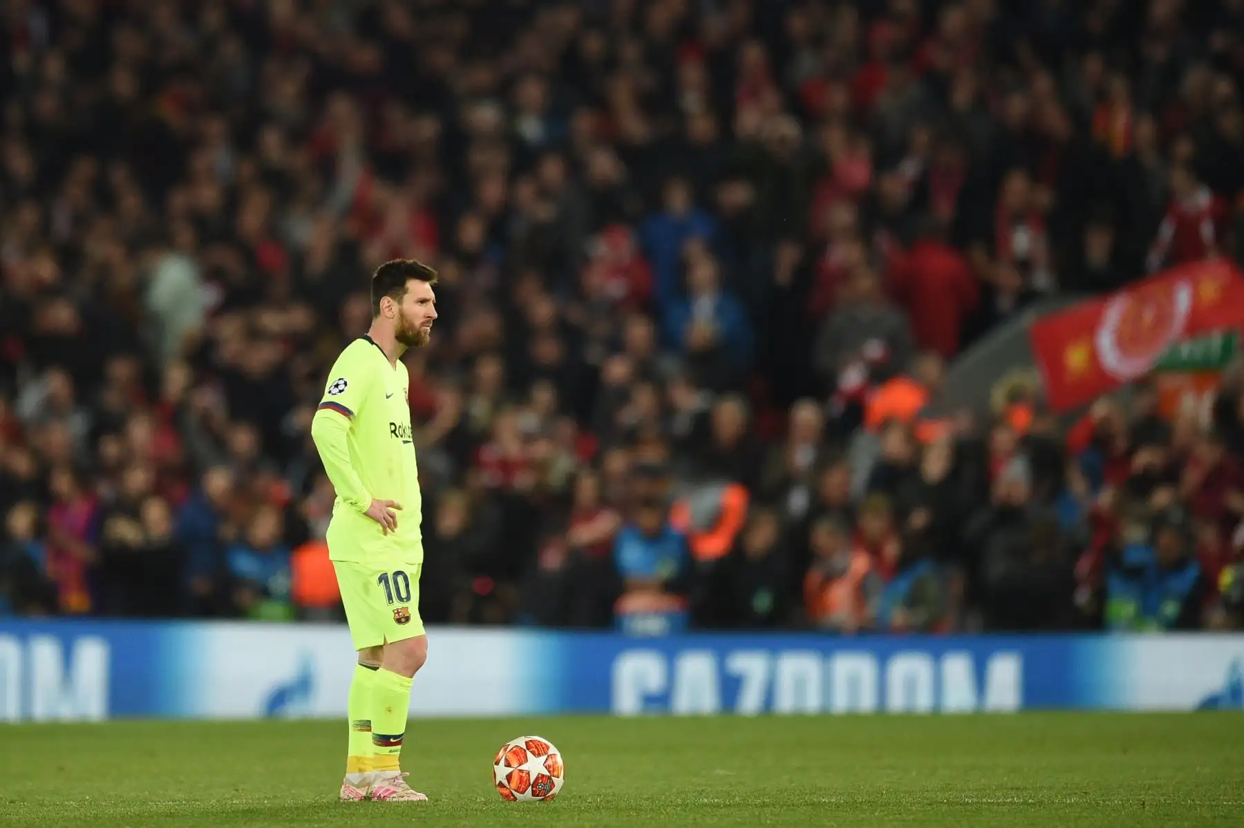 El delantero argentino de Barcelona, ​​Lionel Messi, reacciona después de que el Liverpool anotó su cuarto gol durante el partido de fútbol de la segunda etapa de la UEFA Champions League entre Liverpool y Barcelona.
Foto:AFP