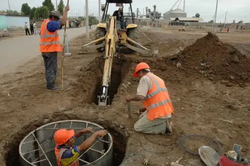 El Gobierno mejorará las condiciones de vida de los pobladores que carecen de servicios de agua, alcantarillado y tratamiento de aguas residuales mediante la inversión de empresas privadas en obras de saneamiento, a través de Iniciativas Privadas Cofinanciadas (IPC), permitiendo así la formulación y posterior ejecución de proyectos.