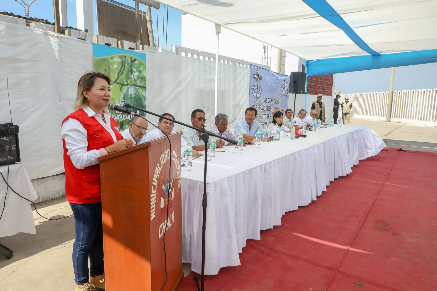 Ministra de la Producción, Rocío Barrios  llegó al distrito de Chala, para la inauguración del I Congreso Regional Extraordinario de la Pesca Artesanal de la Región Arequipa.
Foto: ANDINA/Produce