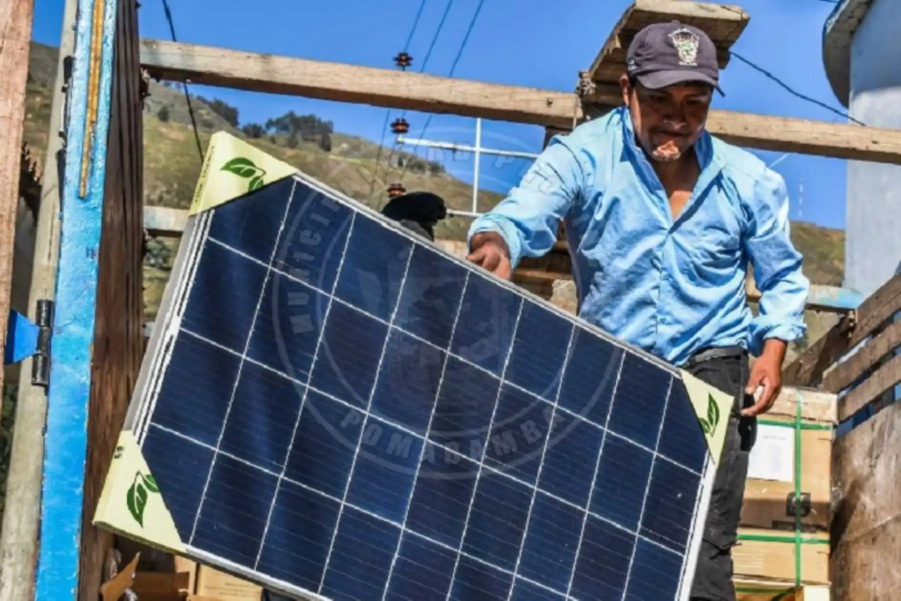 A través de paneles solares, aproximadamente 200 familias de comunidades campesinas de la provincia de Pomabamba, en la región Áncash, se beneficiarán con energía eléctrica, servicio del cual carecen actualmente.