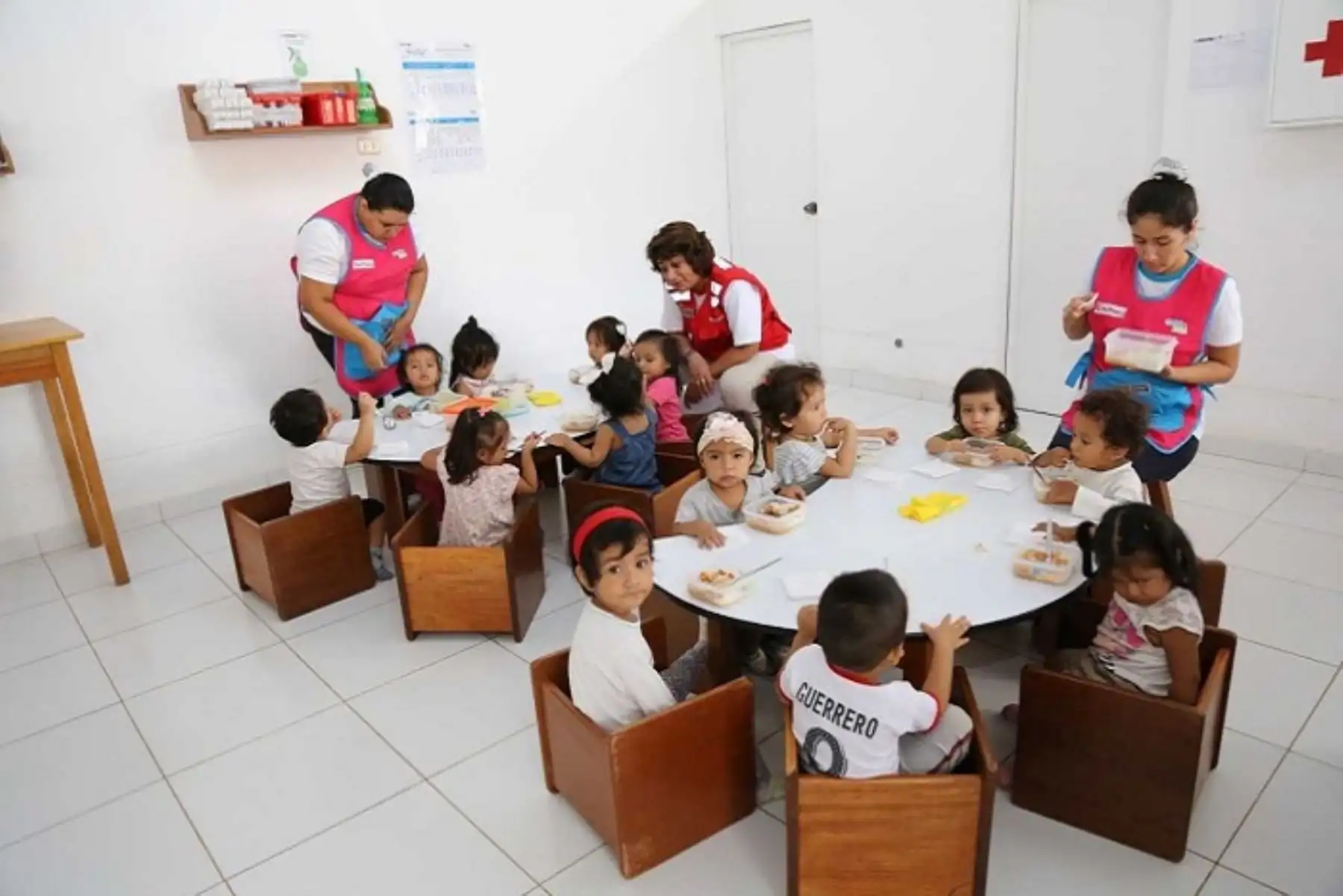 Un nuevo local para el cuidado integral de las niñas y niños menores de tres años inauguró el Programa Nacional Cuna Más (PNCM) del Ministerio de Desarrollo e Inclusión Social (Midis) en Motupe, con lo cual suman tres los centros que funcionan en este distrito y 81 a nivel de Lambayeque, en beneficio de más de 3,200 usuarios.