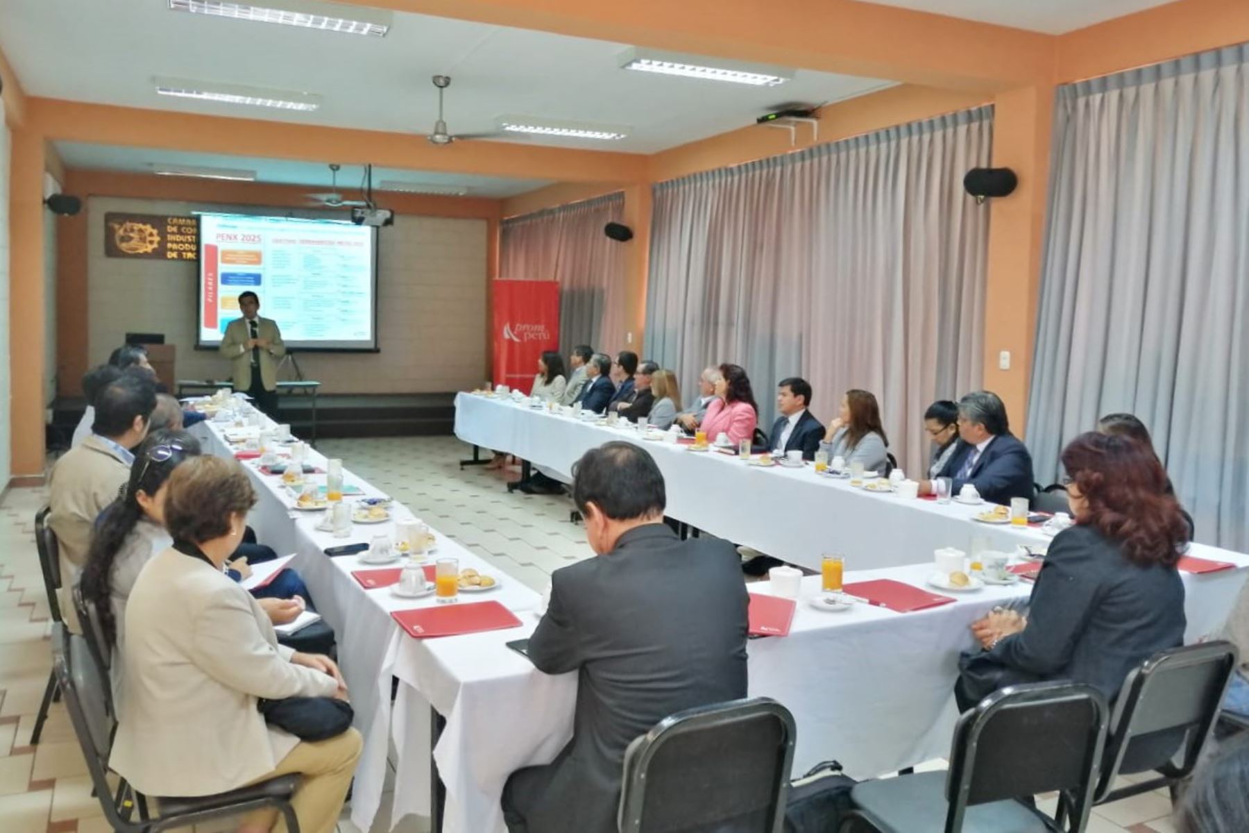 Promperú impulsa internacionalización de oferta exportable de Tacna. ANDINA/Difusión
