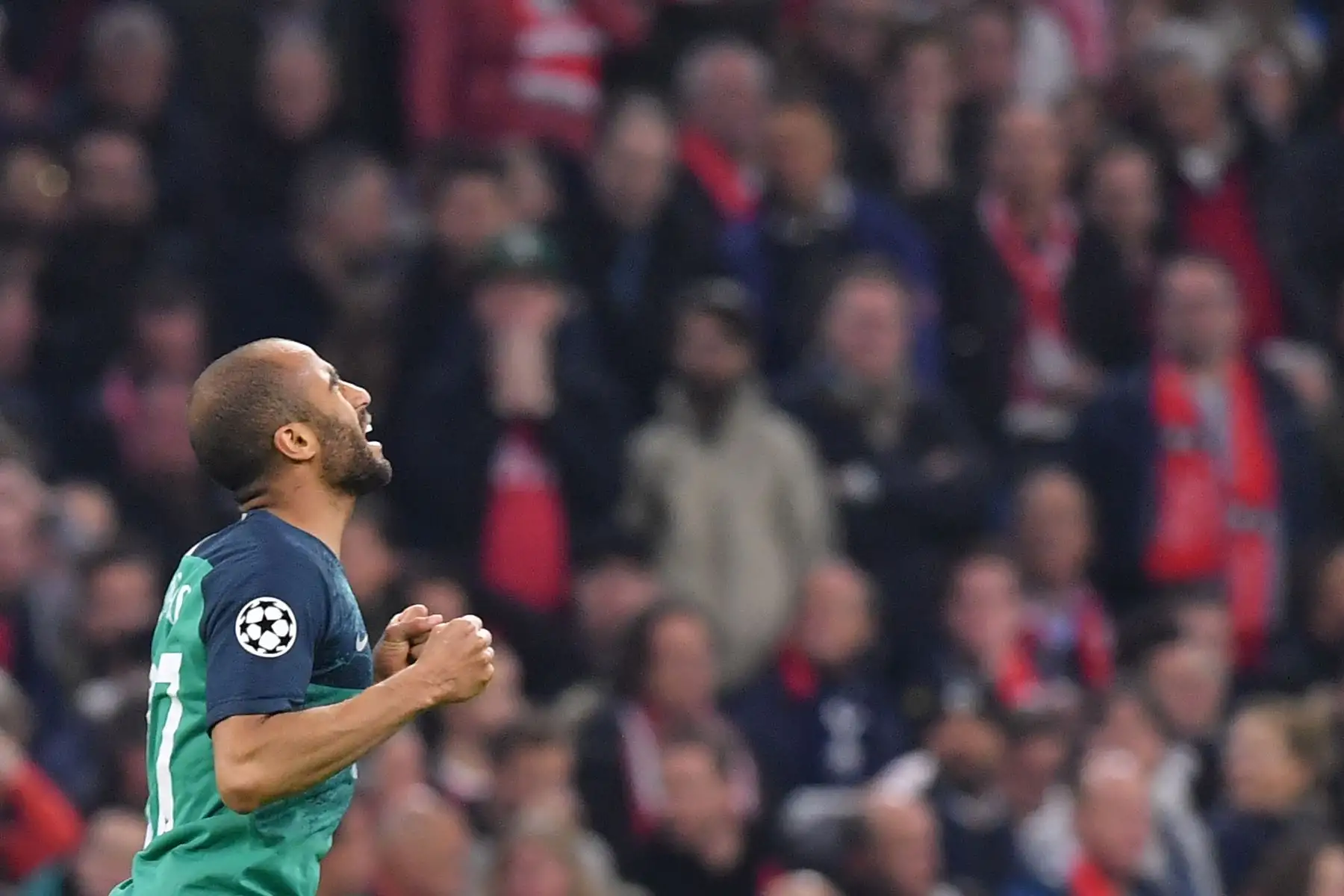 El delantero brasileño del Tottenham, Lucas, celebra después de marcar un gol durante el partido de fútbol de la segunda final de la UEFA Champions League entre el Ajax Amsterdam y el Tottenham.
Foto:AFP