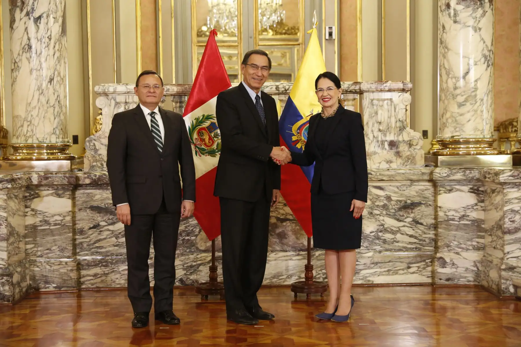 Jefe de Estado recibe cartas credenciales de la embajadora de Ecuador en Perú, Eva García Fabre.
Foto: ANDINA/Prensa Presidencia
