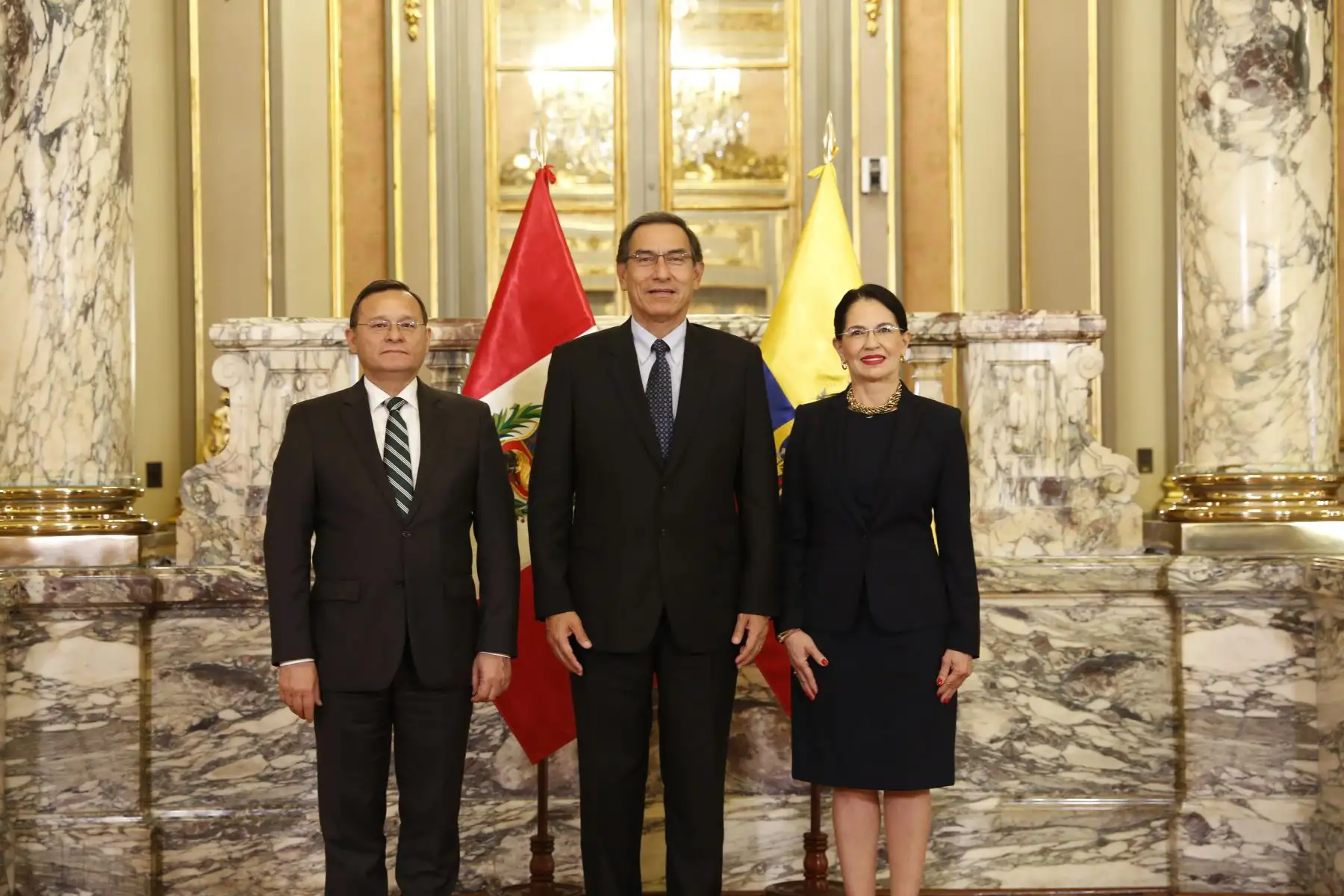 Jefe de Estado recibe cartas credenciales de la embajadora de Ecuador en Perú, Eva García Fabre.
Foto: ANDINA/Prensa Presidencia