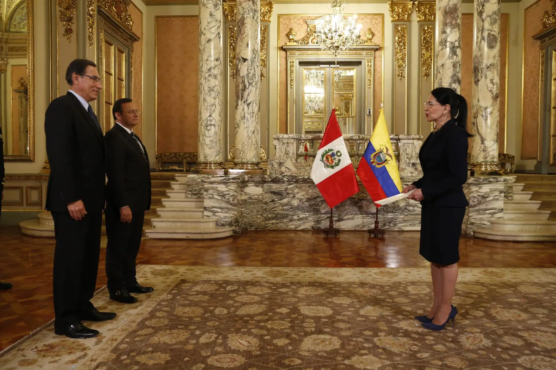 Jefe de Estado recibe cartas credenciales de la embajadora de Ecuador en Perú, Eva García Fabre.
Foto: ANDINA/Prensa Presidencia