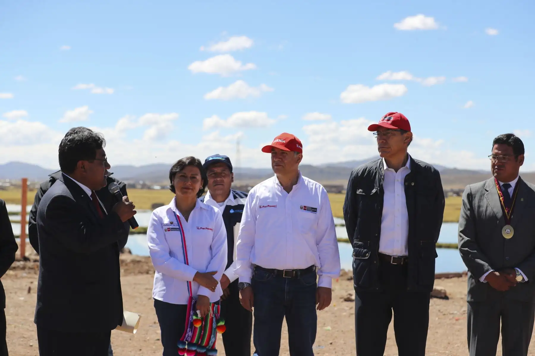 Presidente Vizcarra supervisó la puesta en servicio de 19.05 kilómetros de la segunda calzada de la autopista Puno–Juliaca. El tramo, que forma parte de los 48.8 kilómetros de la autopista, está ubicado entre los distritos de Caracoto y Paucarcolla, en las provincias de San Román y Puno. Foto: ANDINA/ Prensa Presidencia