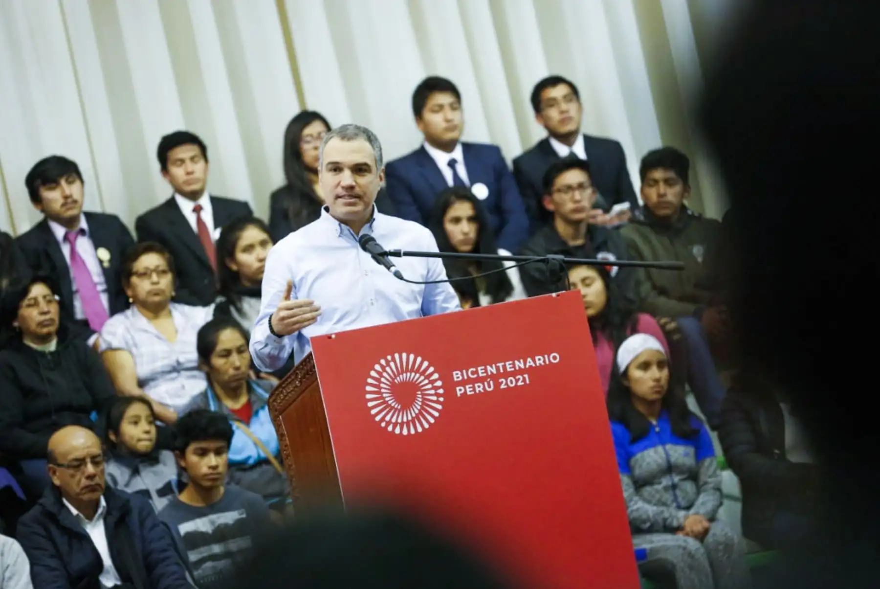 Jefe de la PCM, Salvador del Solar en charla magistral en Cusco: "La imaginación es el primer peldaño del cambio. La imaginación es el elemento fundamental de aquello por lo que luchamos hace casi 200 años: la libertad, la independencia". Foto: ANDINA/ PCM