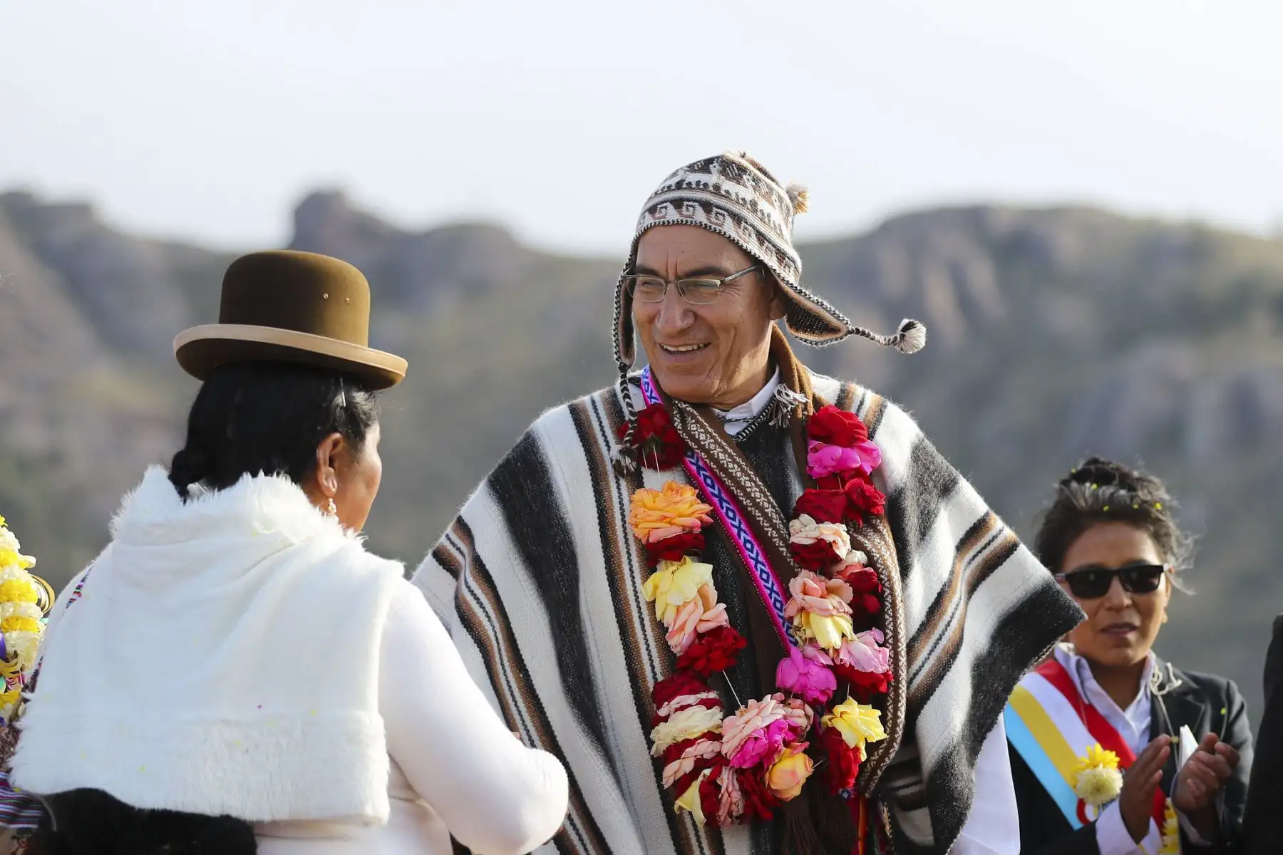 El presidente Martin Vizcarra junto al gobernador regional de Puno, Walter Aduviri, visitaron el terreno donde se construirá el futuro Hospital Regional de Puno. Foto: ANDINA/ Prensa Presidencia