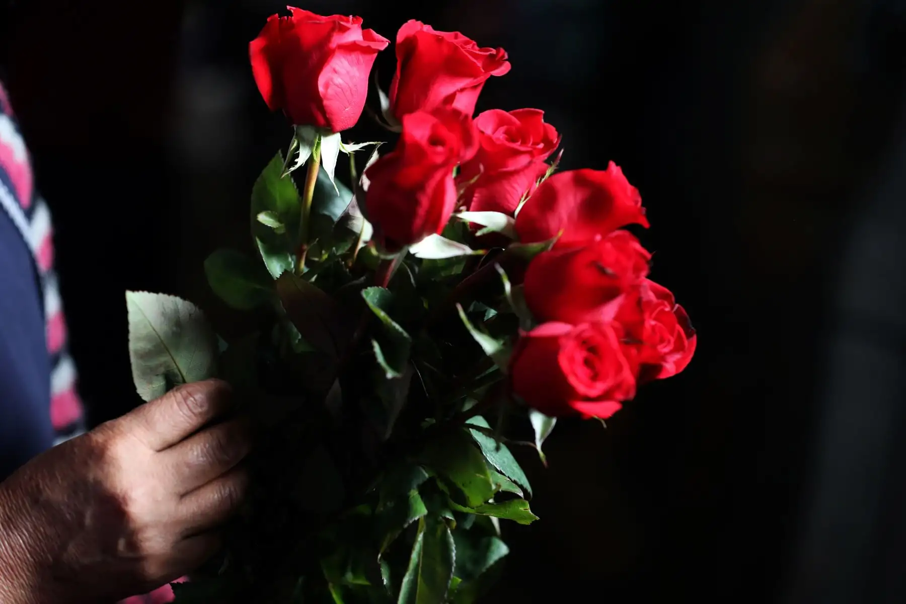Compra de arreglos florales tienen gran demanda en el día de la madre.  Foto: ANDINA/Melina Mejía