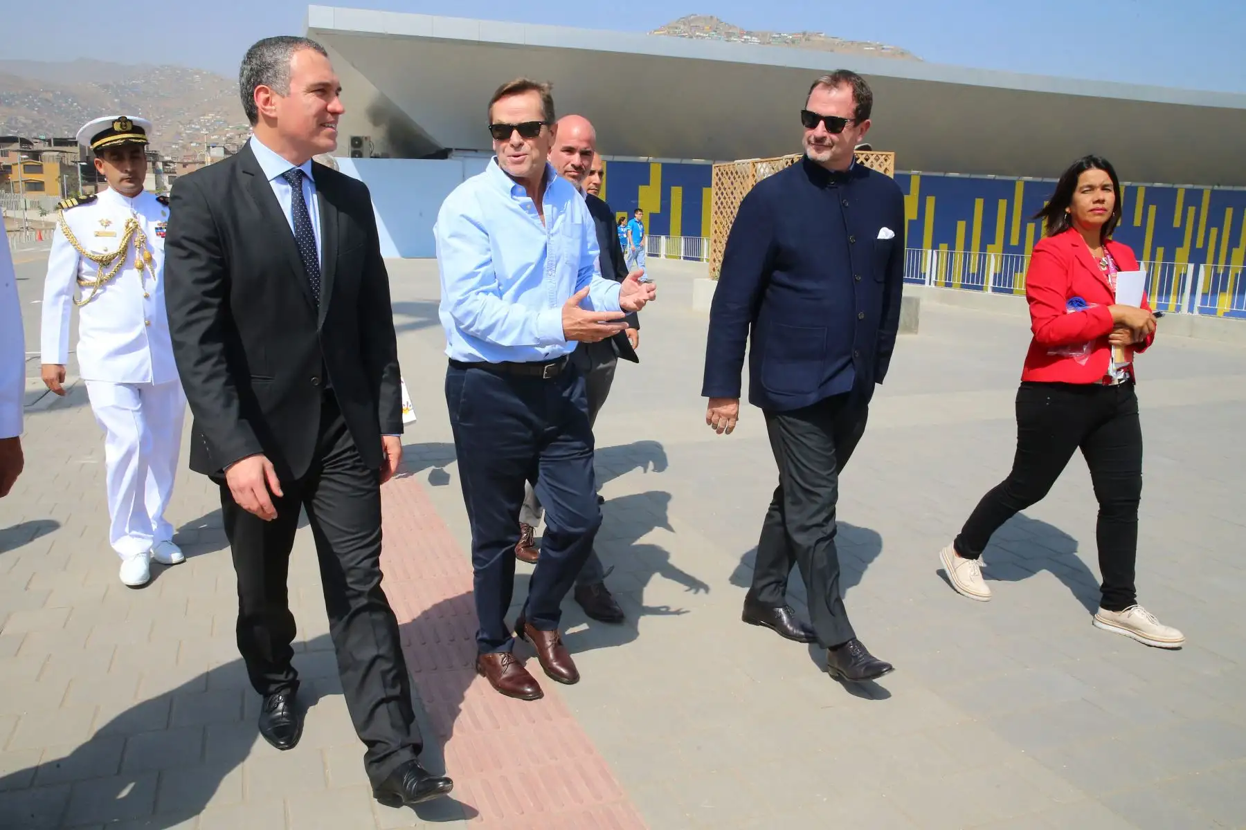 El presidente del Consejo de Ministros, Salvador del Solar, asiste a la entrega de el Centro Acuático de Water Polo, a la Federación Peruana de Natación en Villa María del Triunfo. Foto: ANDINA/Vidal Tarqui