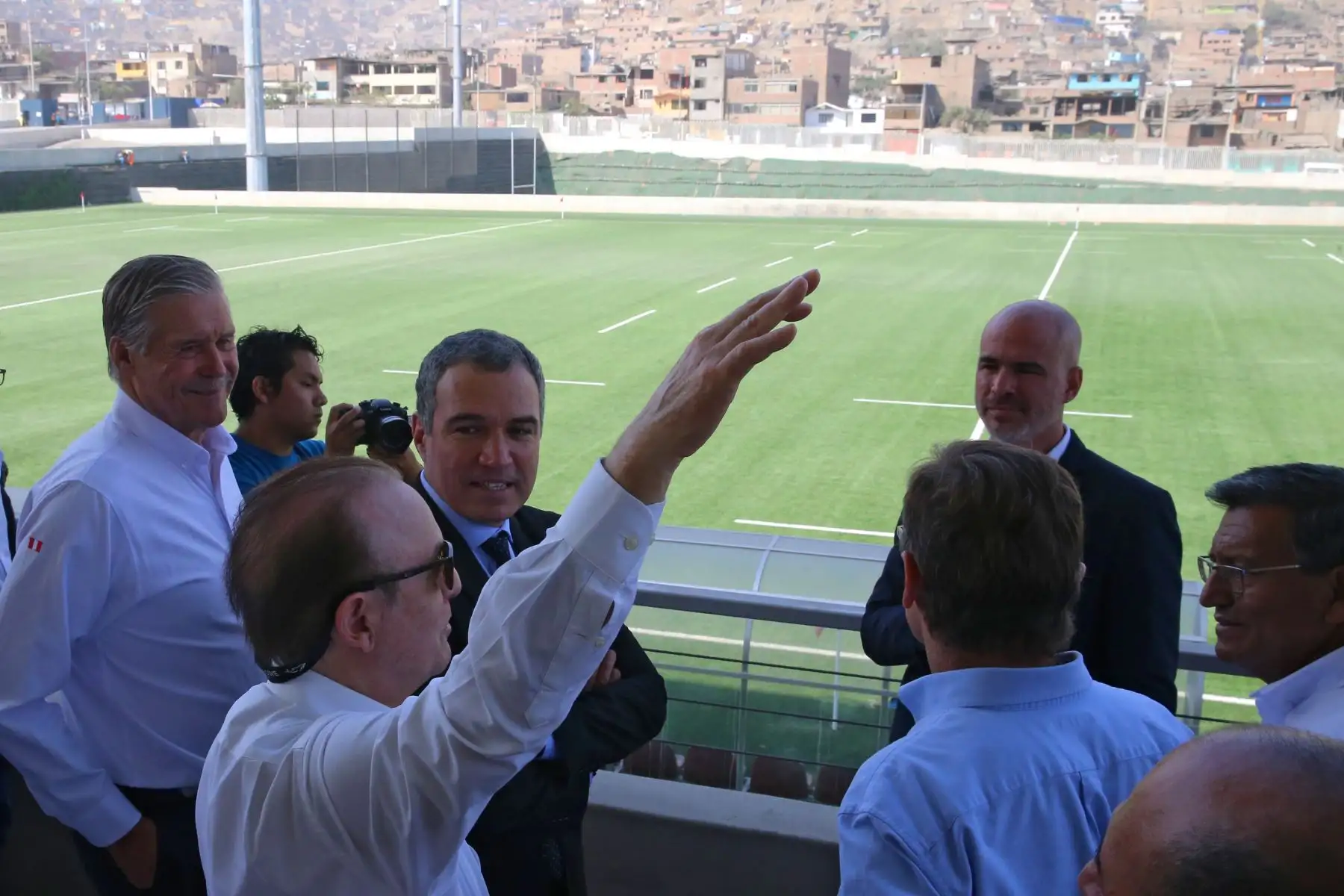 El presidente del Consejo de Ministros, Salvador del Solar, asiste a la entrega de el Centro Acuático de Water Polo, a la Federación Peruana de Natación en Villa María del Triunfo. Foto: ANDINA/Vidal Tarqui