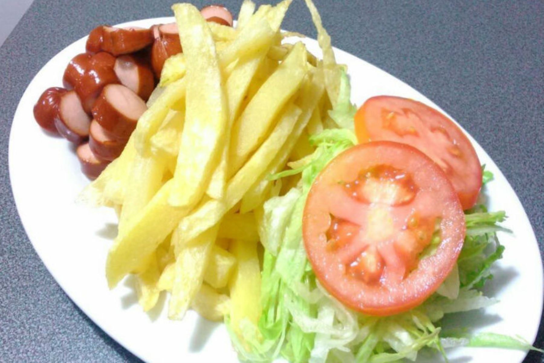 Aprende a comer una salchipapa sin culpas ni remordimiento | Noticias |  Agencia Peruana de Noticias Andina