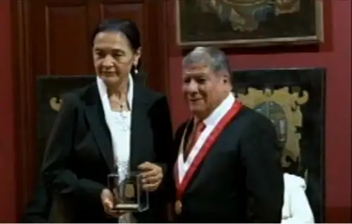 Ceremonia de reconocimiento a exalumnos de San Marcos. Foto: Internet/medios