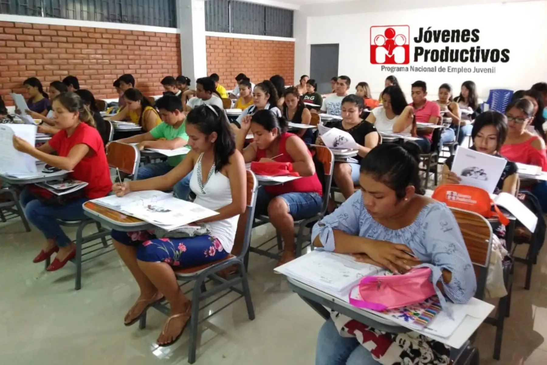 El Ministerio de Trabajo y Promoción del Empleo (MTPE), a través del programa Jóvenes Productivos, informa que se vienen desarrollando sus procedimientos de selección en el marco de la Ley de Contrataciones del Estado, para que las entidades públicas y privadas en nuestro país puedan proveer servicios de capacitación técnico productiva para la inserción laboral este año.