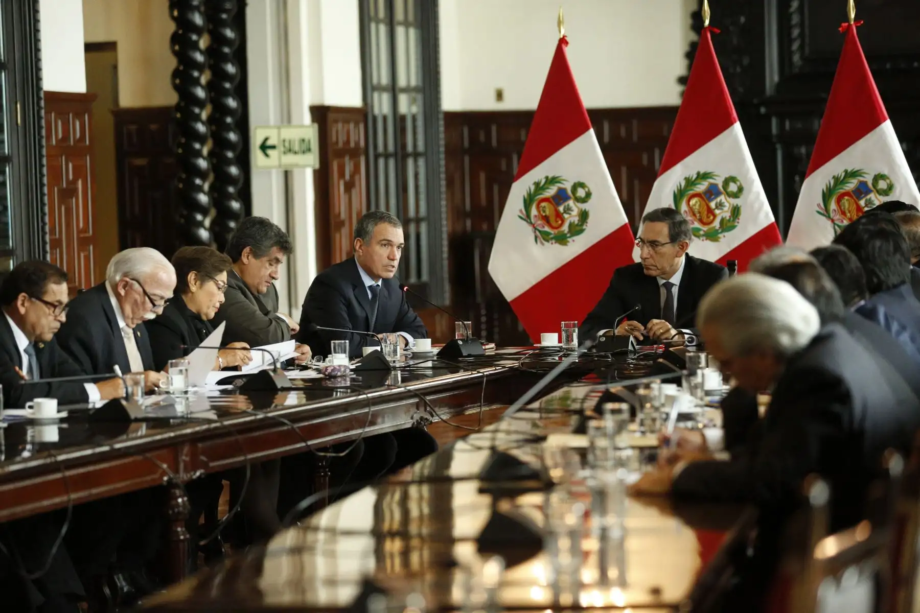 Presidente Vizcarra se reúne con voceros para ver alcances de reforma política.
Foto: ANDINA/PCM