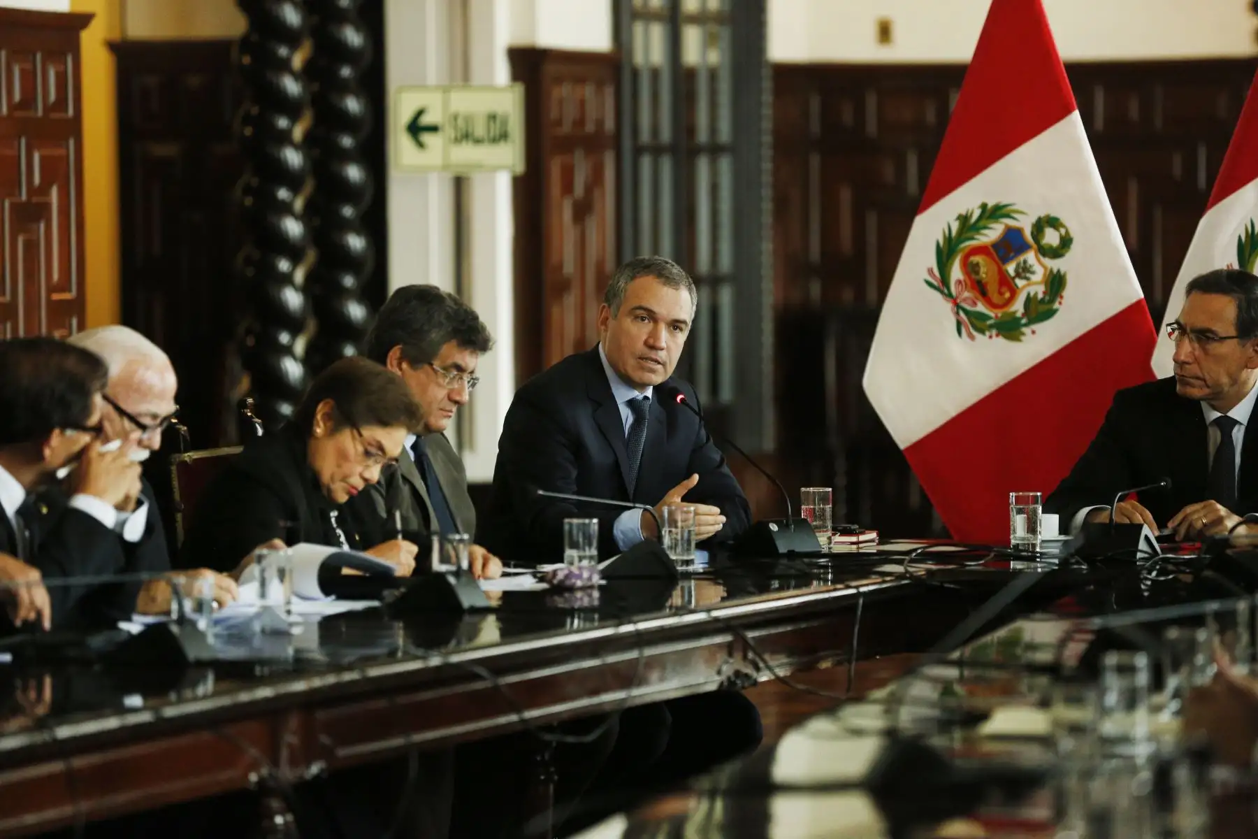 Presidente Vizcarra se reúne con voceros para ver alcances de reforma política.
Foto: ANDINA/PCM