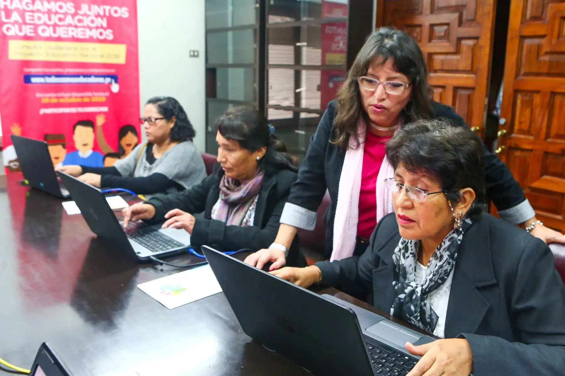 La ministra de Educación, Flor Pablo, participa en la presentación de la Consulta Ciudadana por el Proyecto Educativo Nacional al 2036. Foto: ANDINA/Héctor Vinces