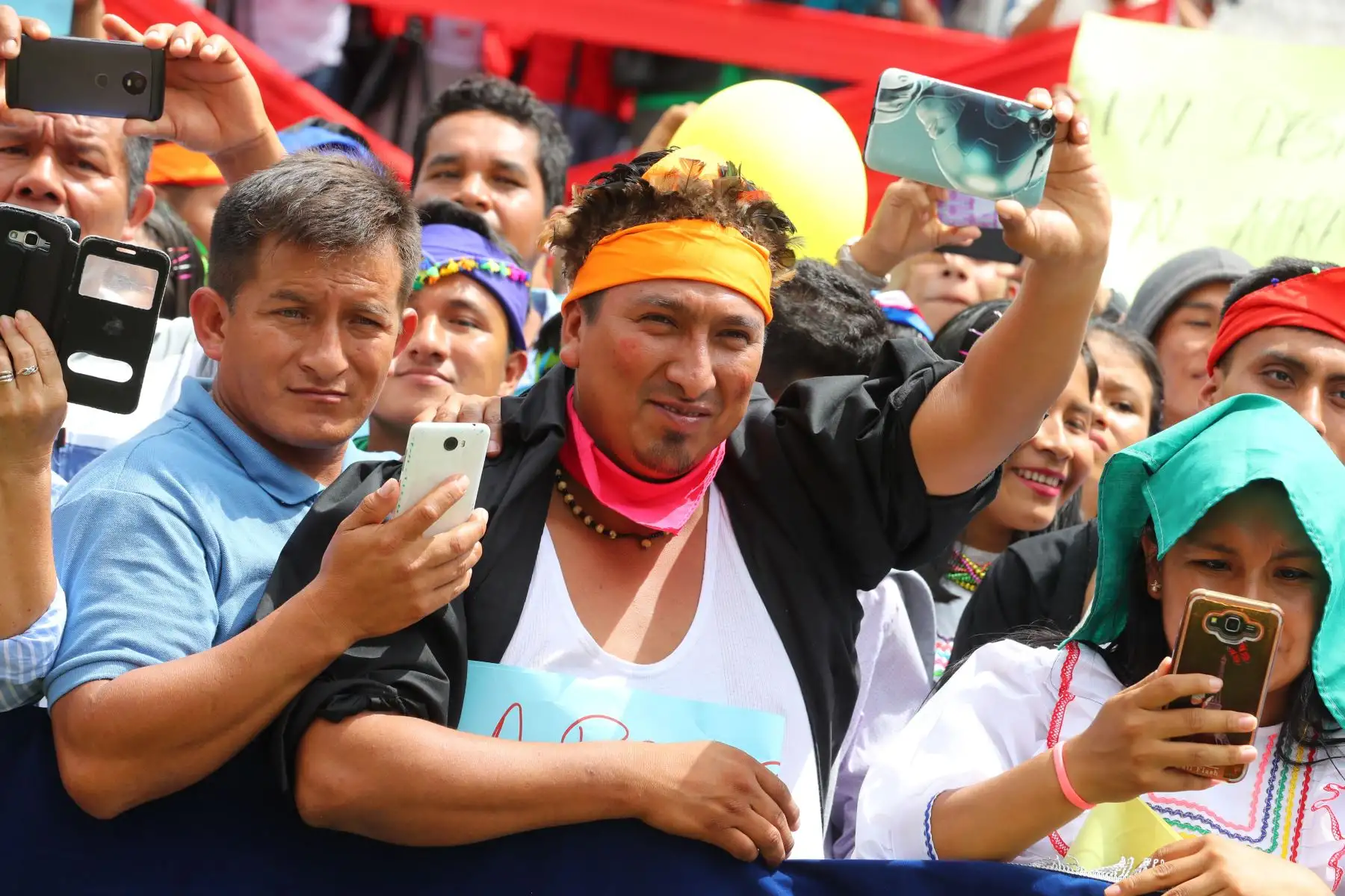 Presidente  Martín Vizcarra participa en la ceremonia de entrega de 1,077 títulos de propiedad en el distrito de Lamas, región San Martín.Foto: ANDINA/Prensa Presidencia