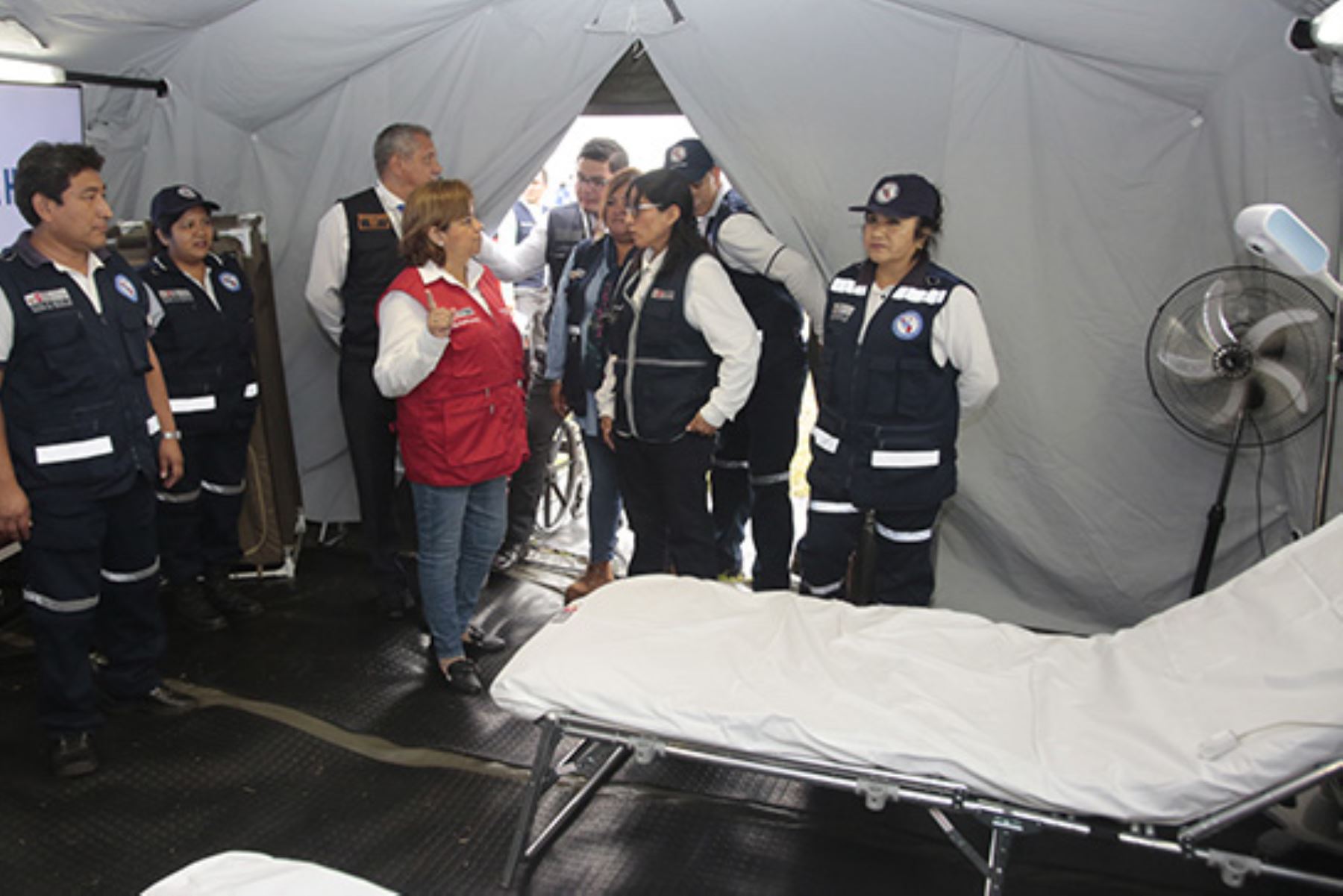 La ministra presentó equipamiento para emergencias. Foto: Minsa