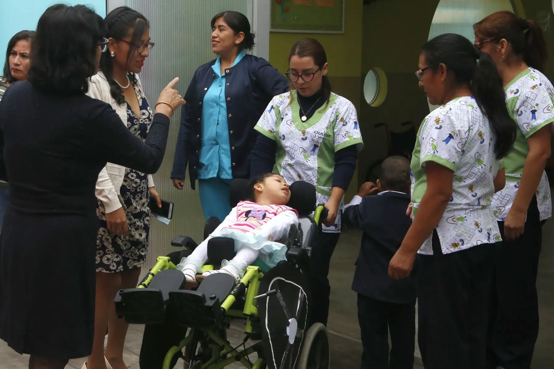 Ministra de la Mujer Gloria  Montenegro, compartió con niñas y niños del Hogar"Esperanza" en su sexto aniversario.Foto:ANDINA/Héctor Vinces.