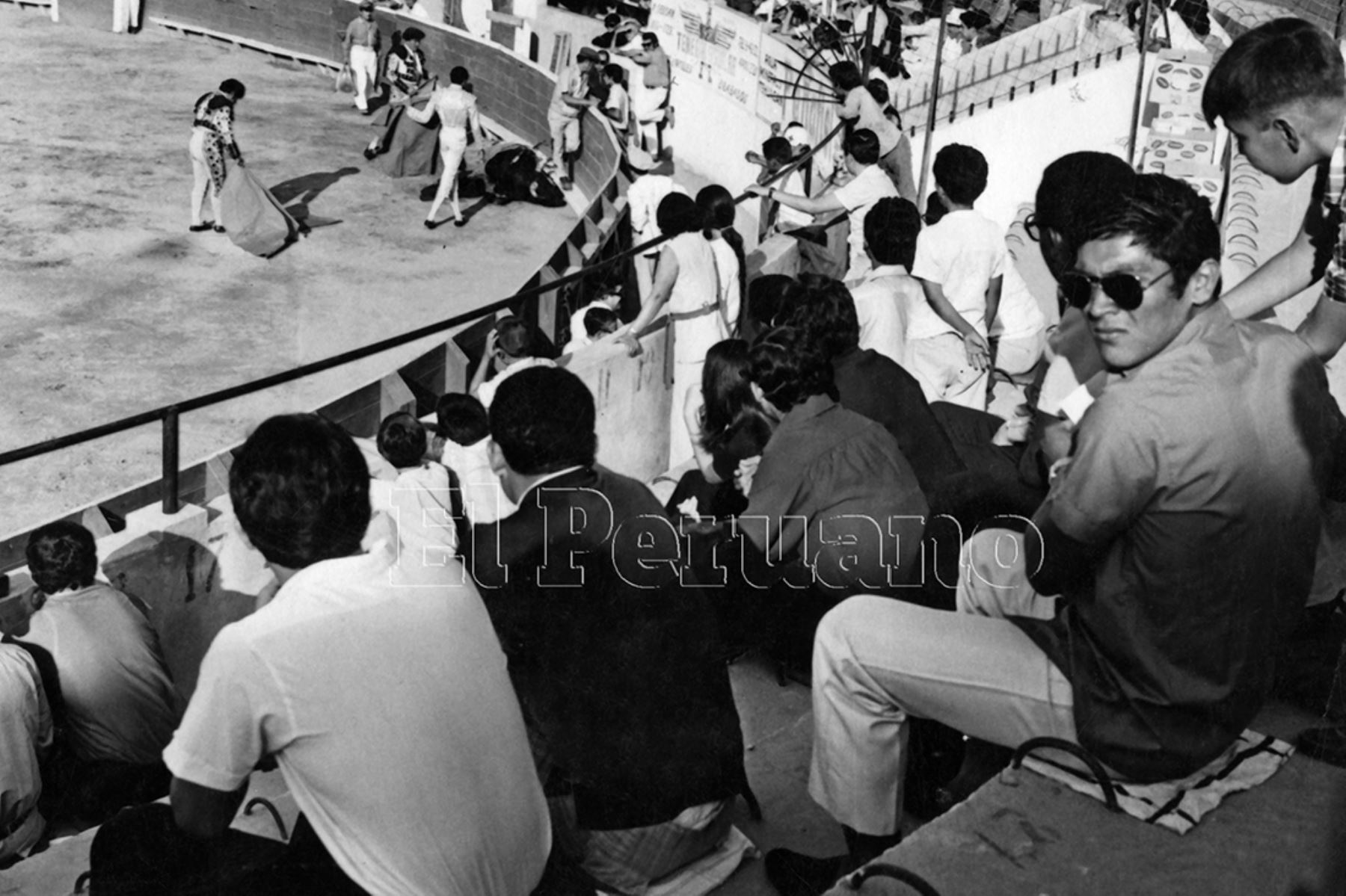 León, México - 20 mayo 1970 / Hugo Sotil y otros seleccionados nacionales presenciaron una corrida de toros en la Plaza de León, a pocos días debut  de la selección peruana de fútbol en el mundial de México 70. Foto: Archivo Histórico de EL PERUANO