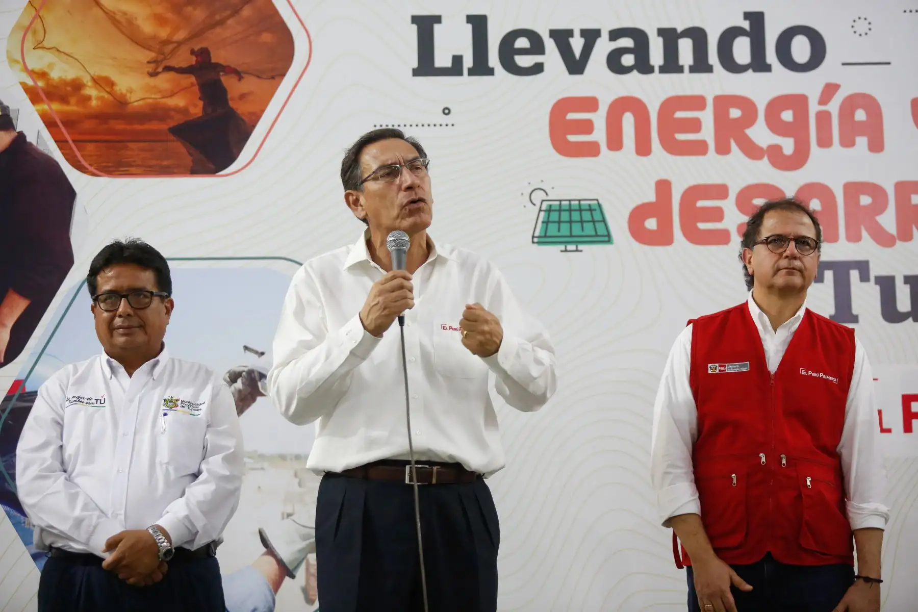 Jefe de Estado preside la ceremonia de suscripción del contrato de concesión de gas natural en la región Tumbes. Foto: ANDINA/ Prensa Presidencia