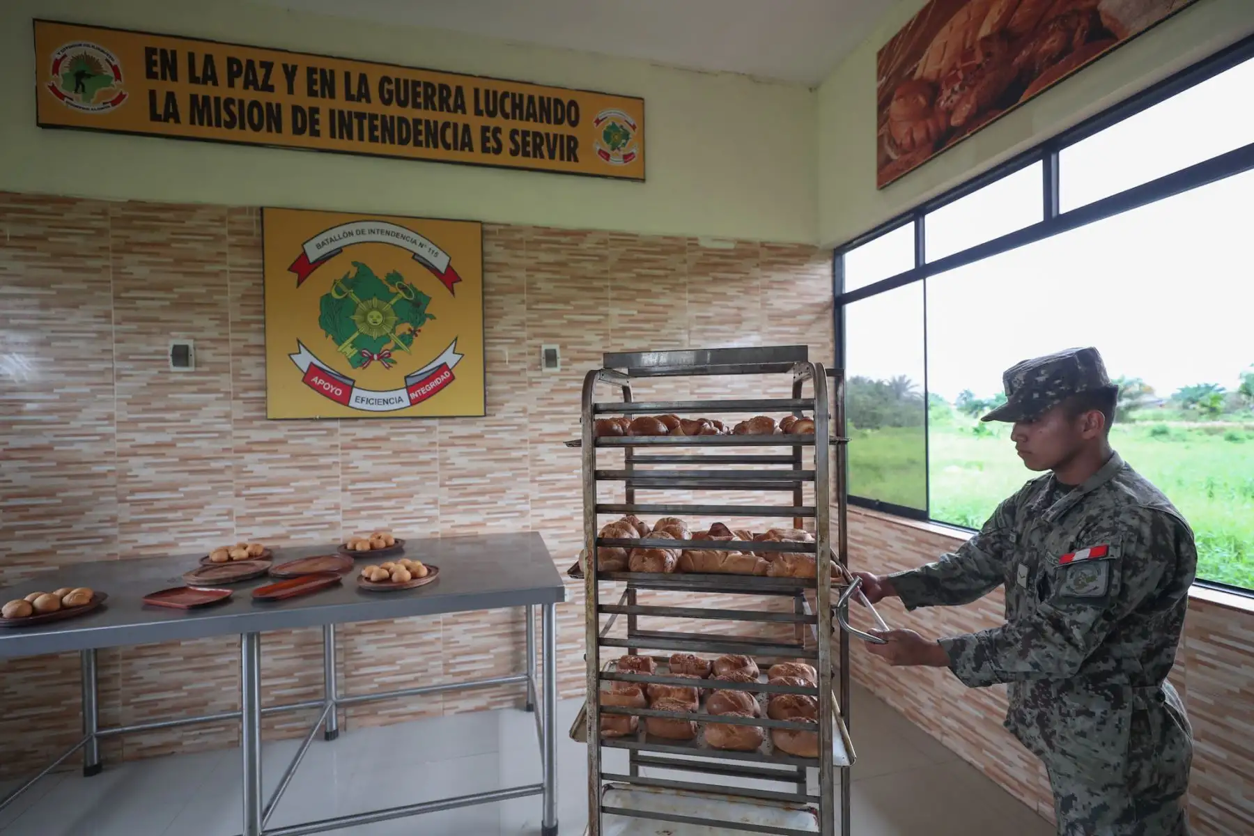 Ministro de Defensa José Huerta
inspeccionó bases militares en Iquitos 
Foto: ANDINA/MINDEF