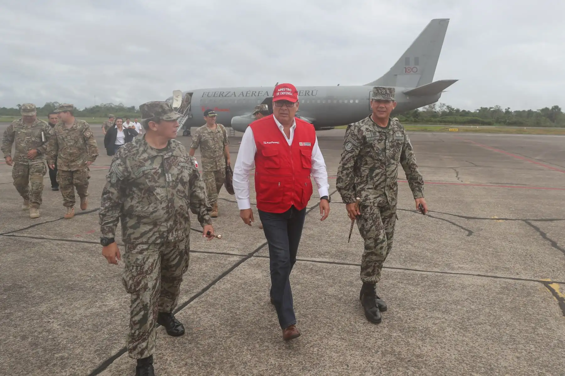 Ministro de Defensa José Huerta
inspeccionó bases militares en Iquitos 
Foto: ANDINA/MINDEF