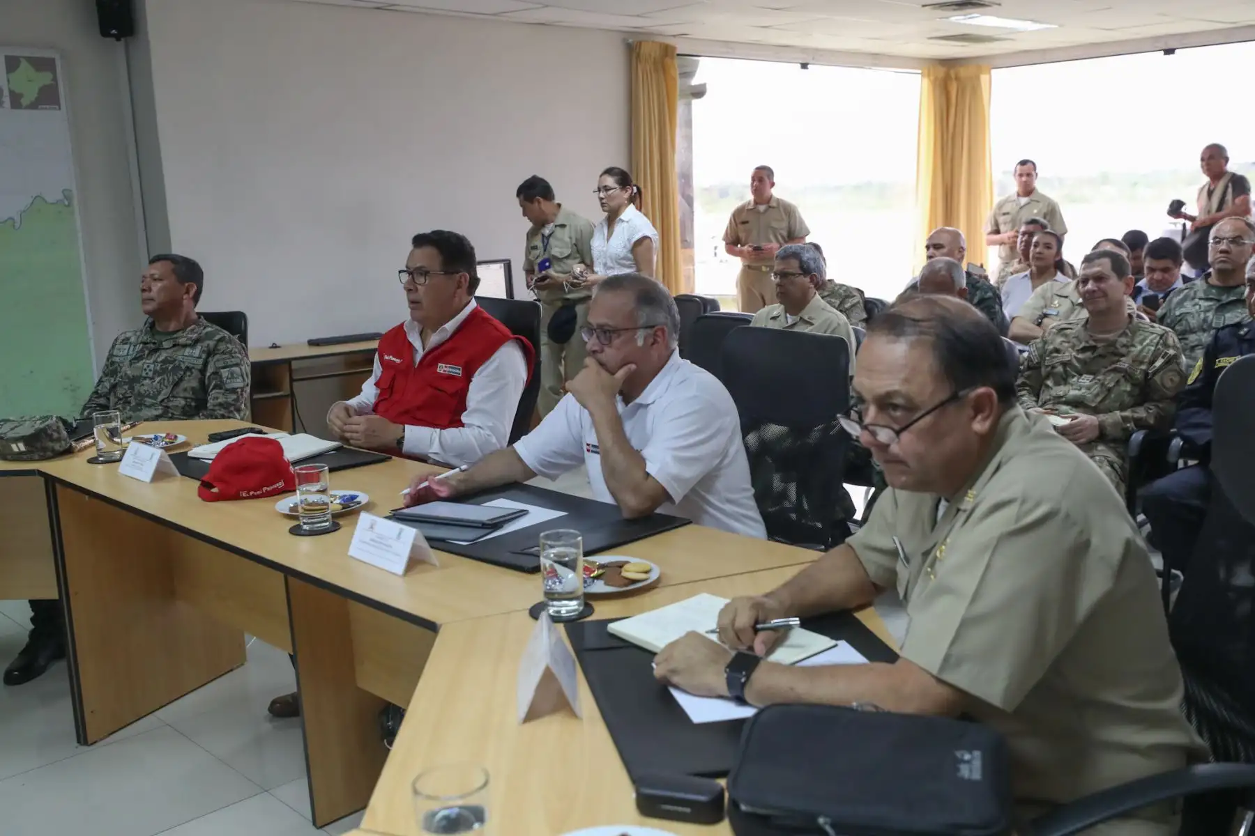 Ministro de Defensa José Huerta
inspeccionó bases militares en Iquitos 
Foto: ANDINA/MINDEF