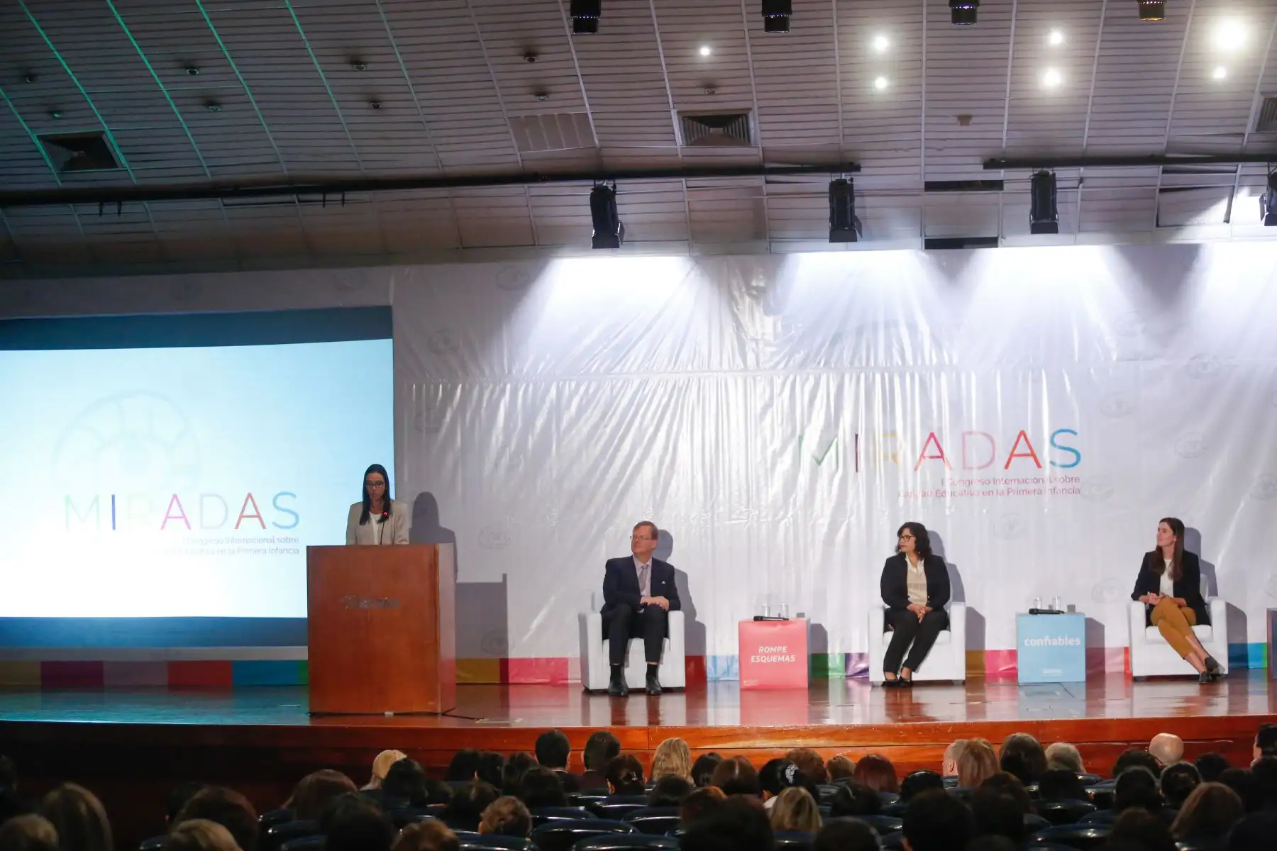 Primera dama de la Nación resaltó la importancia de la primera infancia como etapa central en la que se crean las bases para el desarrollo óptimo de todo ser humano.