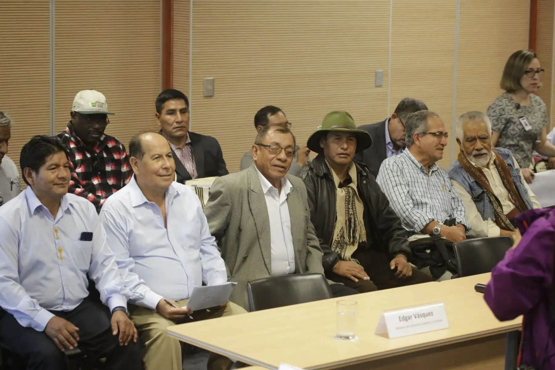 Dirigentes de CONVEAGRO y de la Junta de Regantes Participan de  la instalación y firma del Acta de la "Mesa de Diálogo Multisectorial para el Análisis e Identificación de Alternativas de Solución a la Problemática del Sector Agrario". 
Fotos: Andina/ PCM