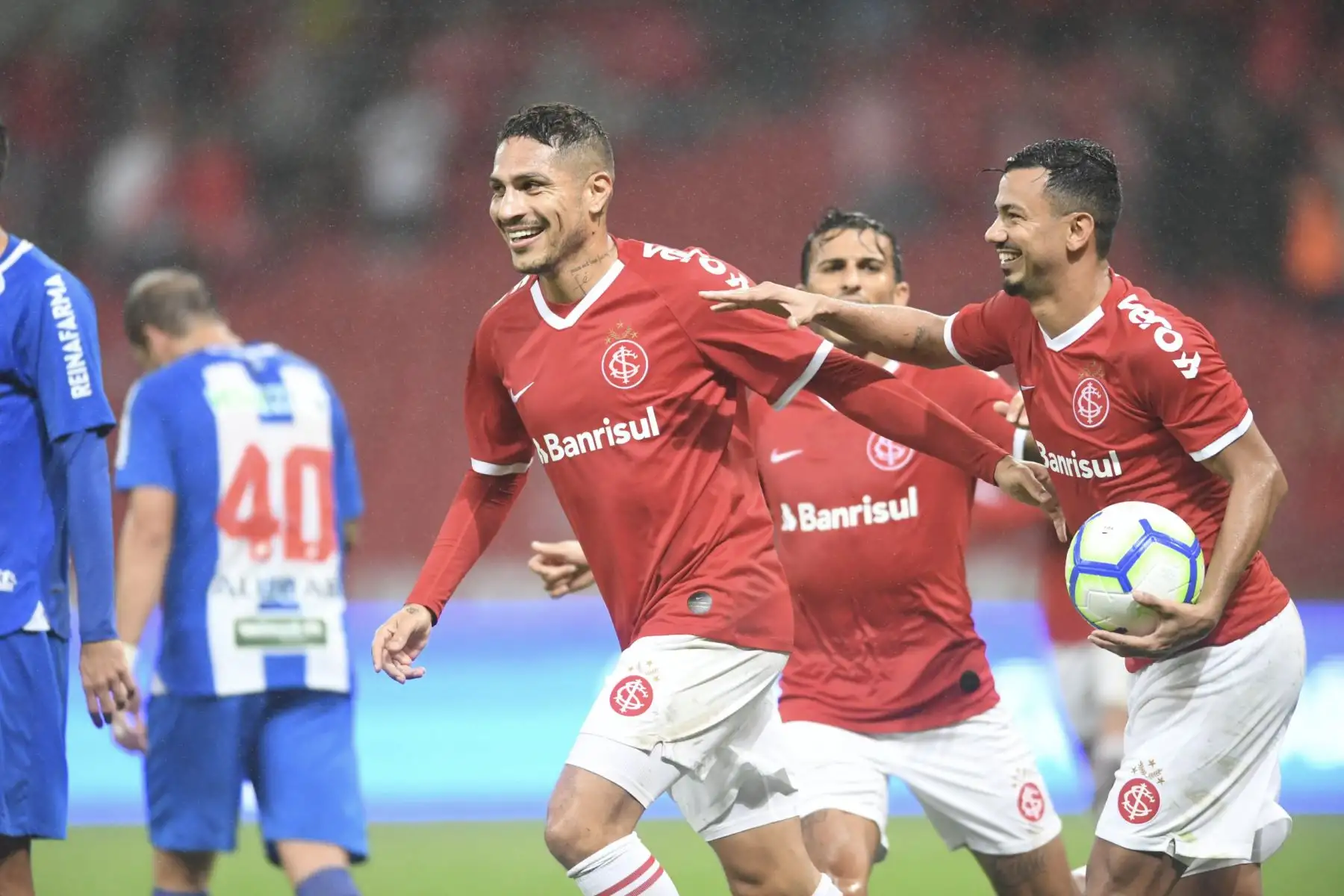 Con dos goles de Paolo Guerrero, el Internacional de Porto Alegre derrotó por 3-1 al Paysandu en el Estadio Beira-Rio por el partido de ida de los octavos de final de la Copa de Brasil. (Foto: Ricardo Duarte/ Sport Club Internacional)