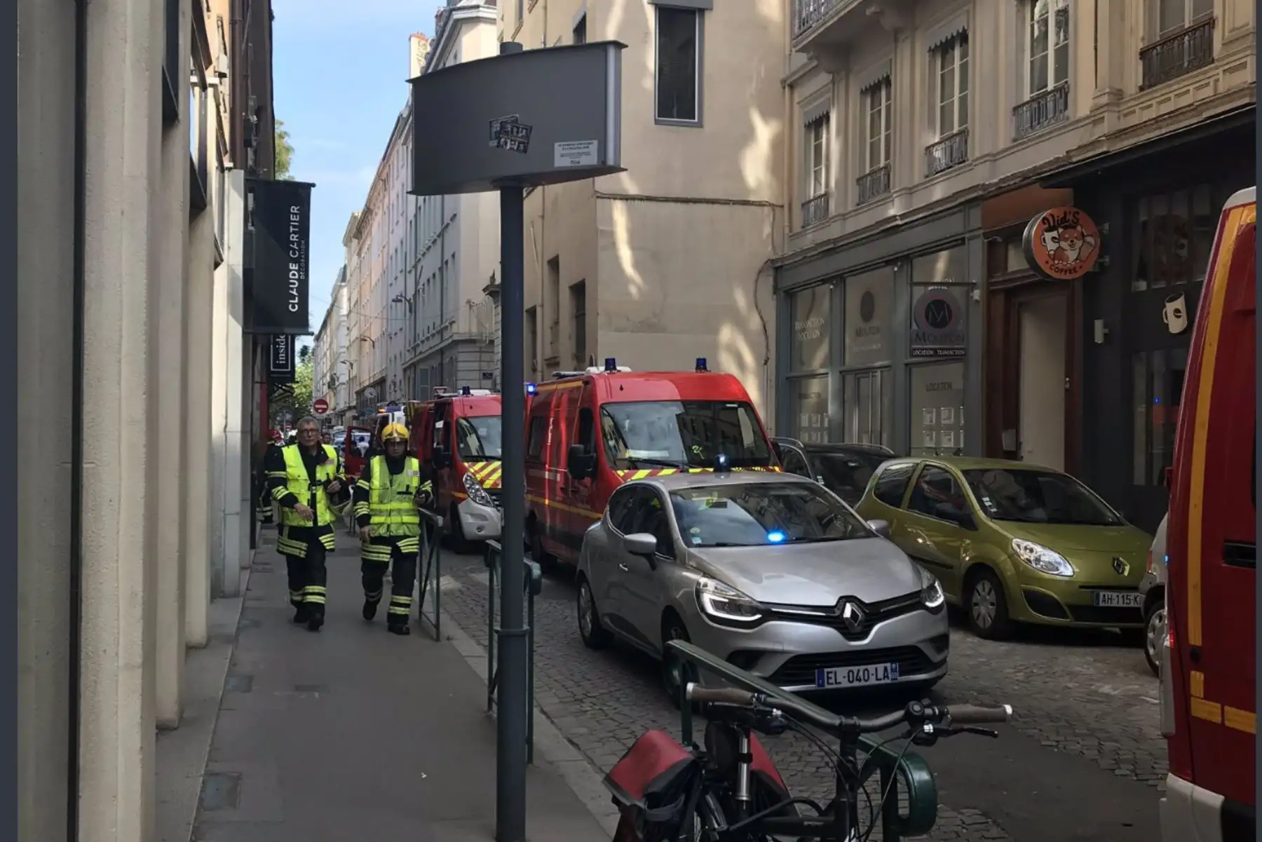 Una explosión ha causado al menos ocho
heridos leves junto a una panadería en el centro de Lyon, Francia. Foto: Twitter/@prefetrhone